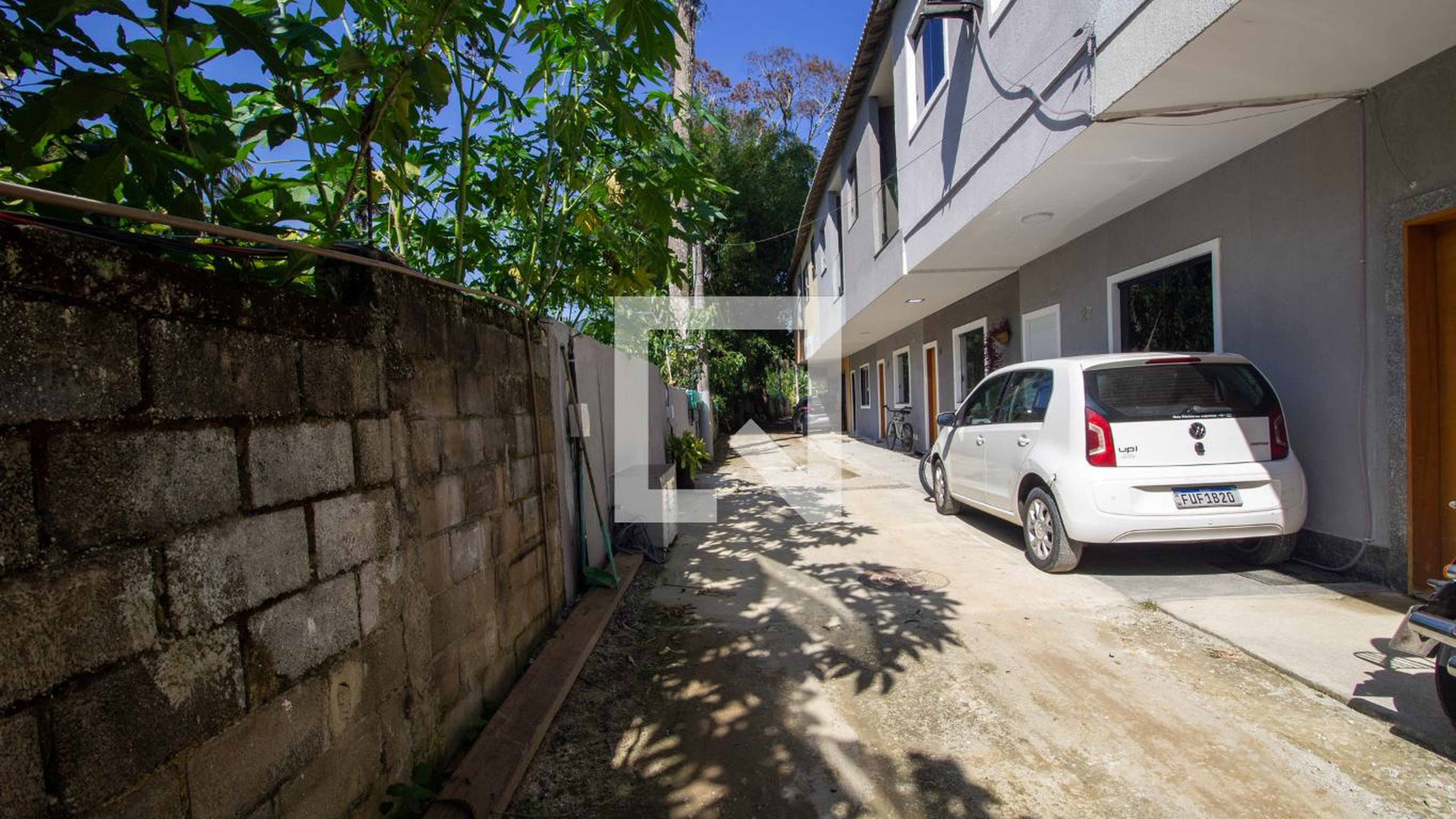 Condomínio Condomínio em Estrada do Pacuí, 277b