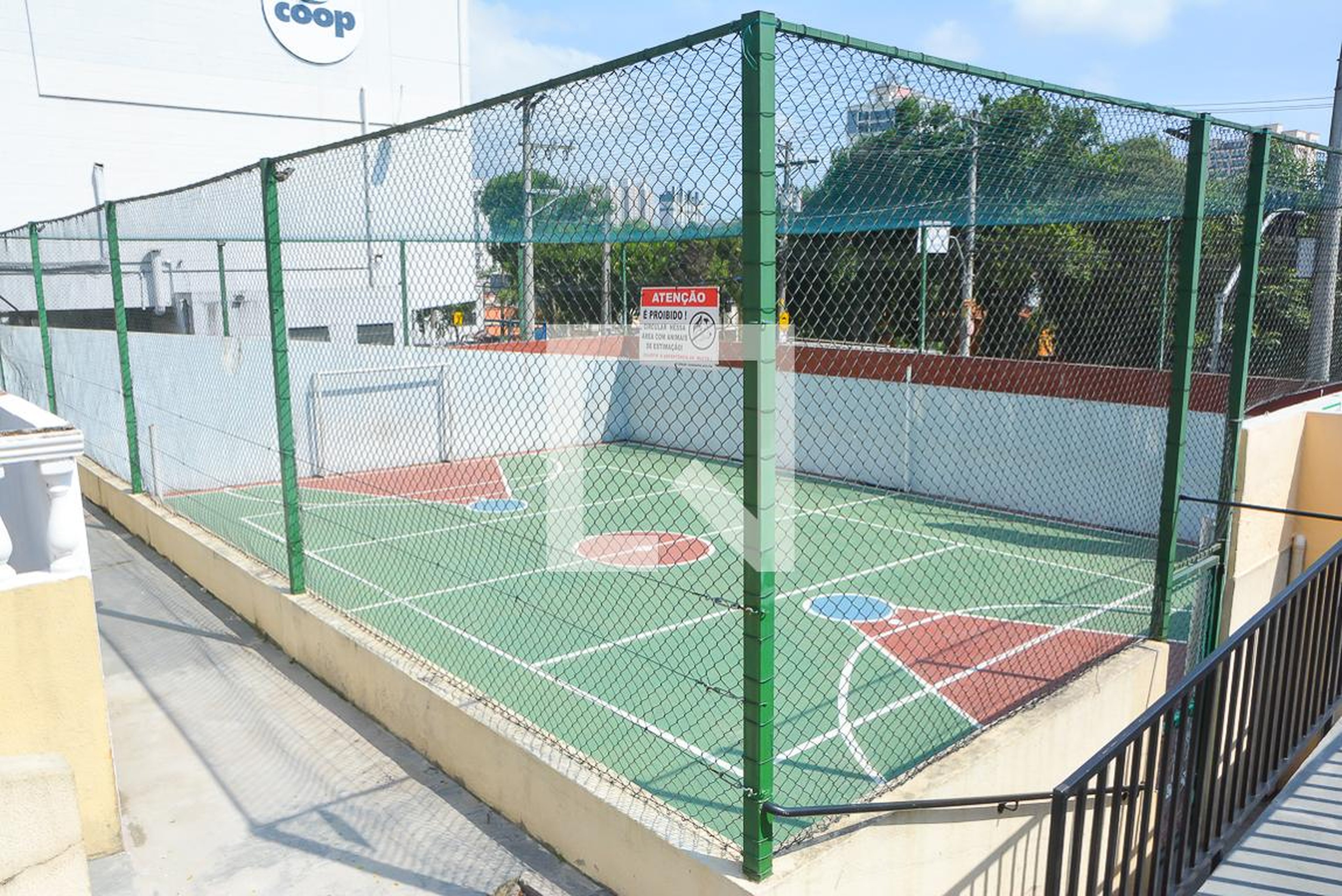 Quadra Esportiva - Arco Iris