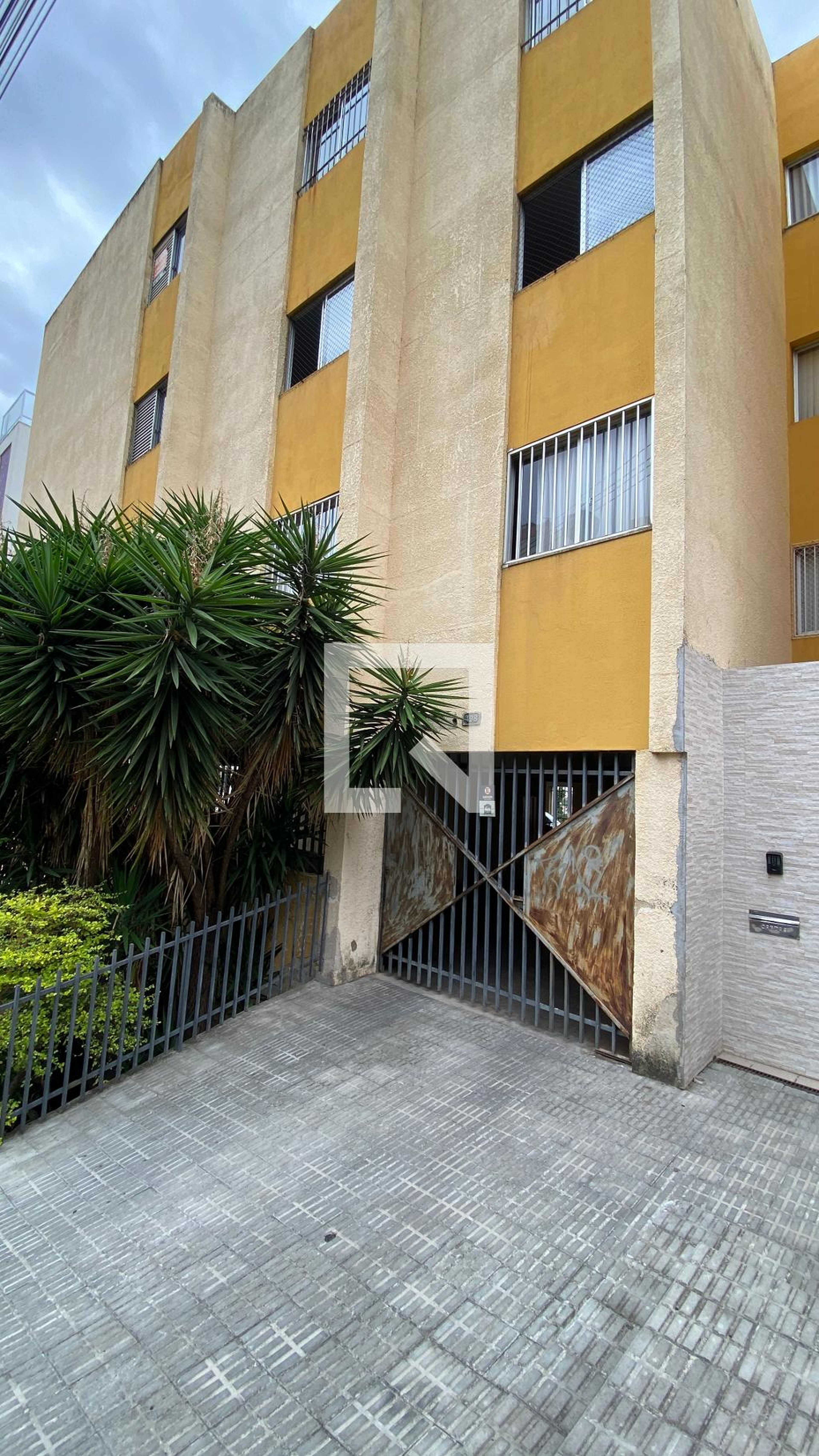 Fachada do Prédio Condomínio Simone