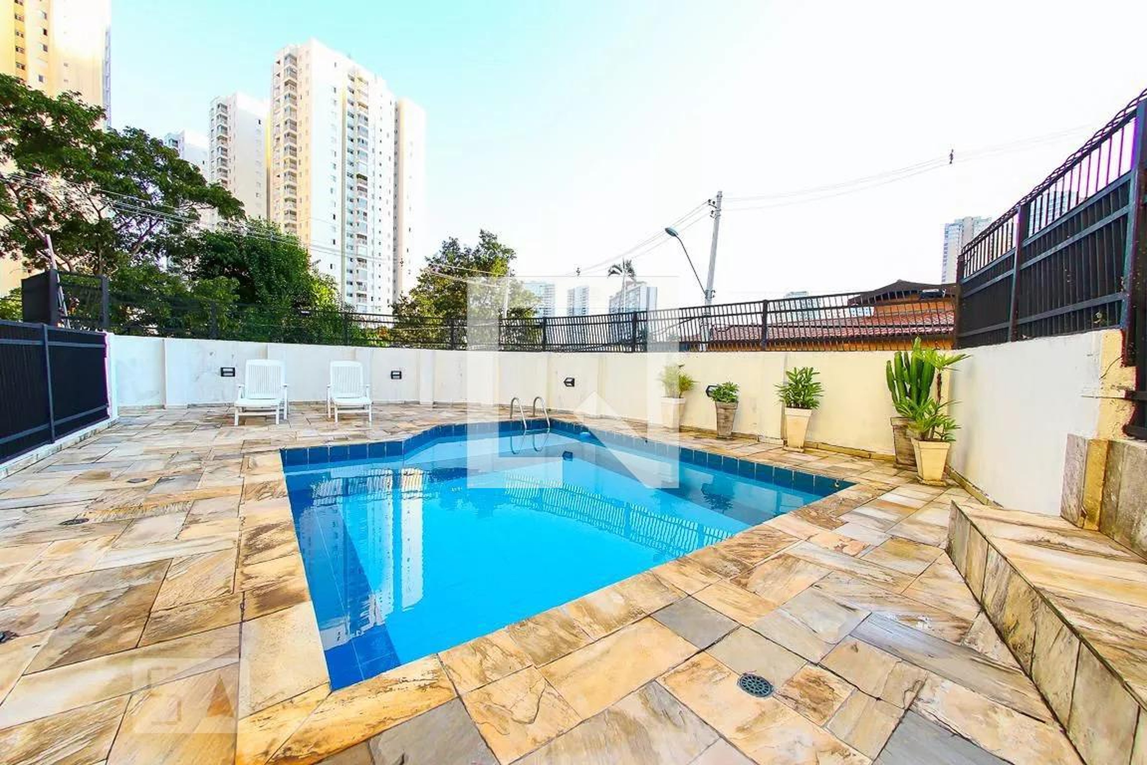 Piscina - Edifício San Marino