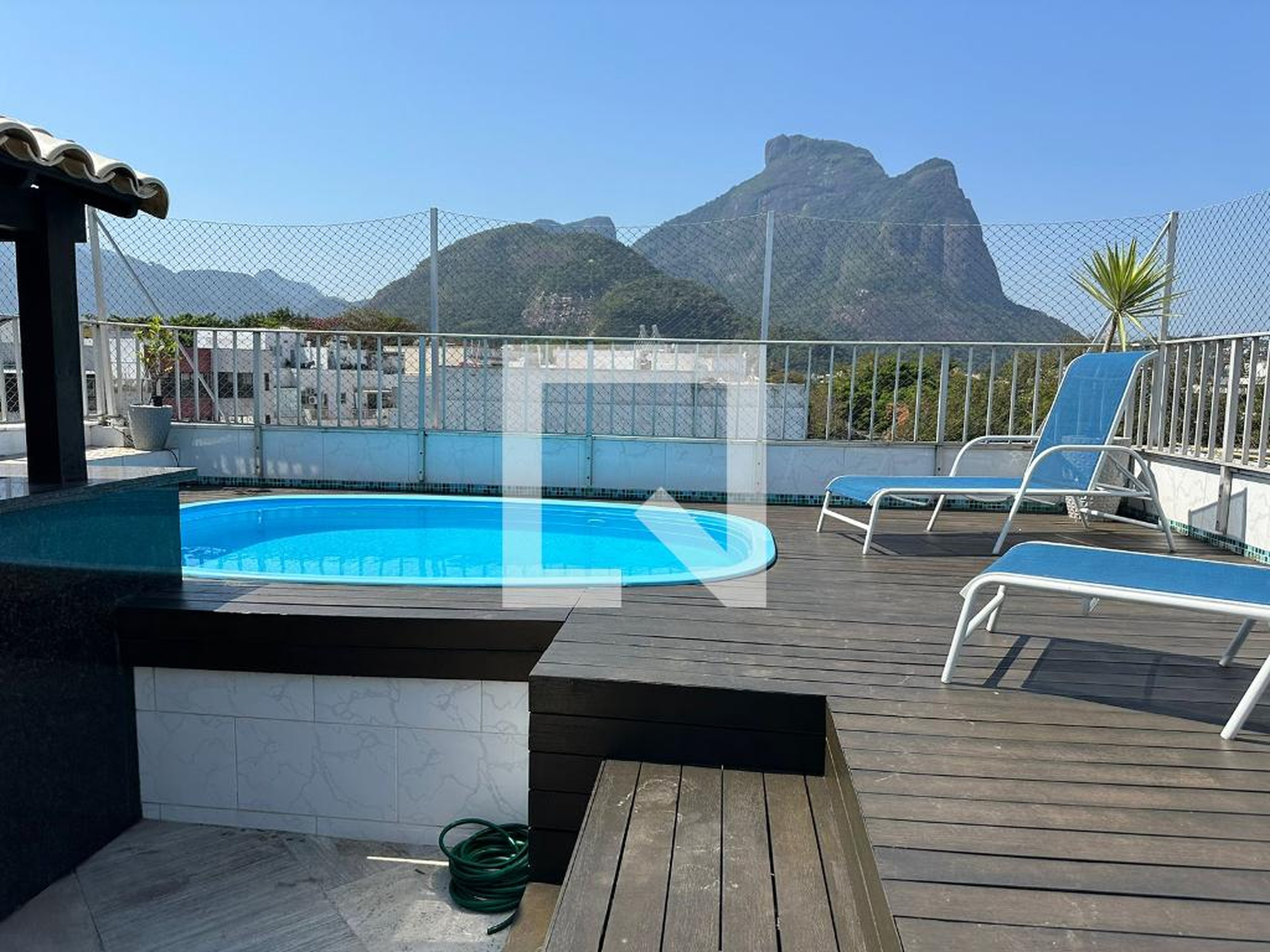 Piscina - Edifício Denise II