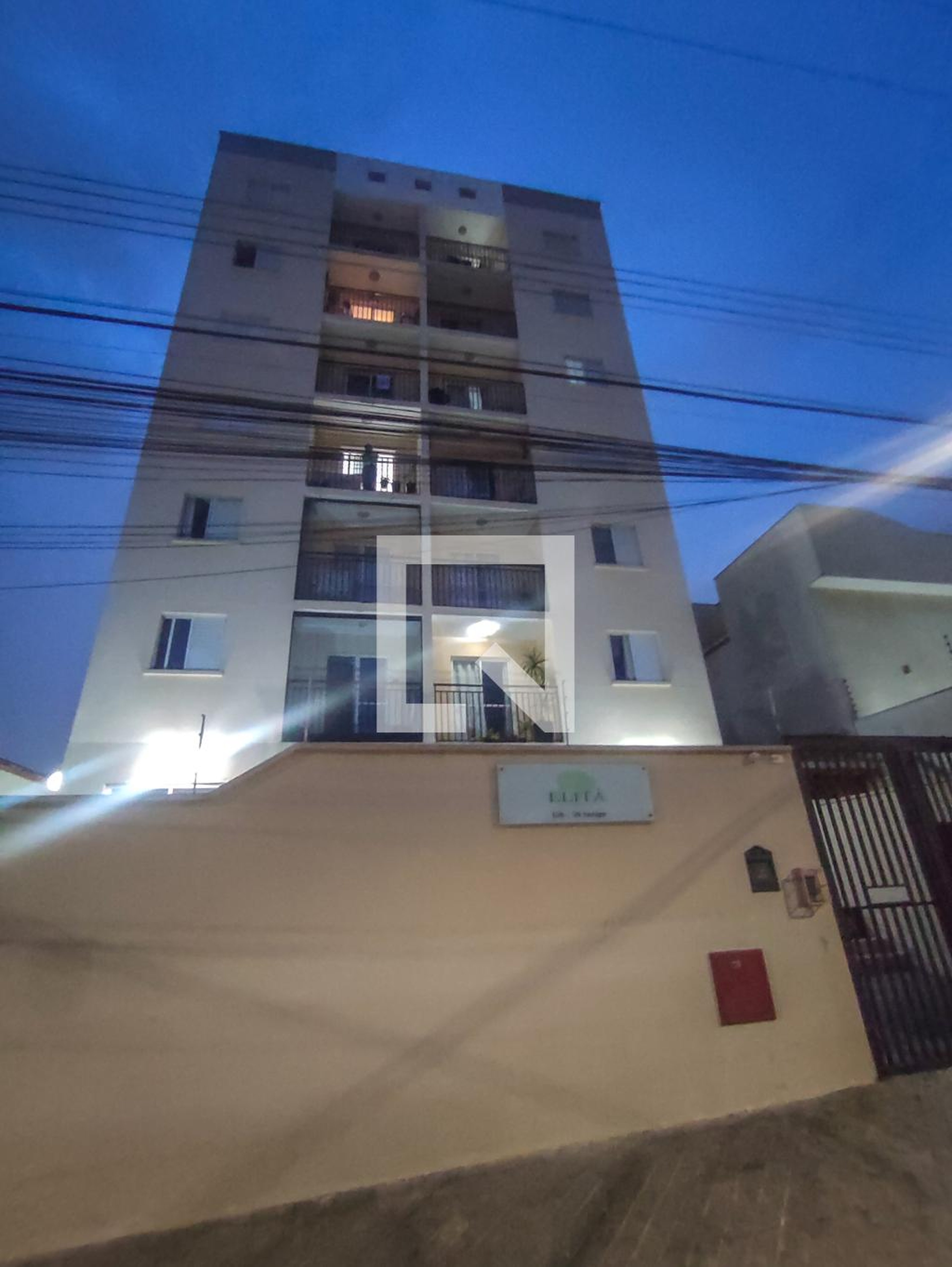 Fachada Condomínio em Rua Elita, 50