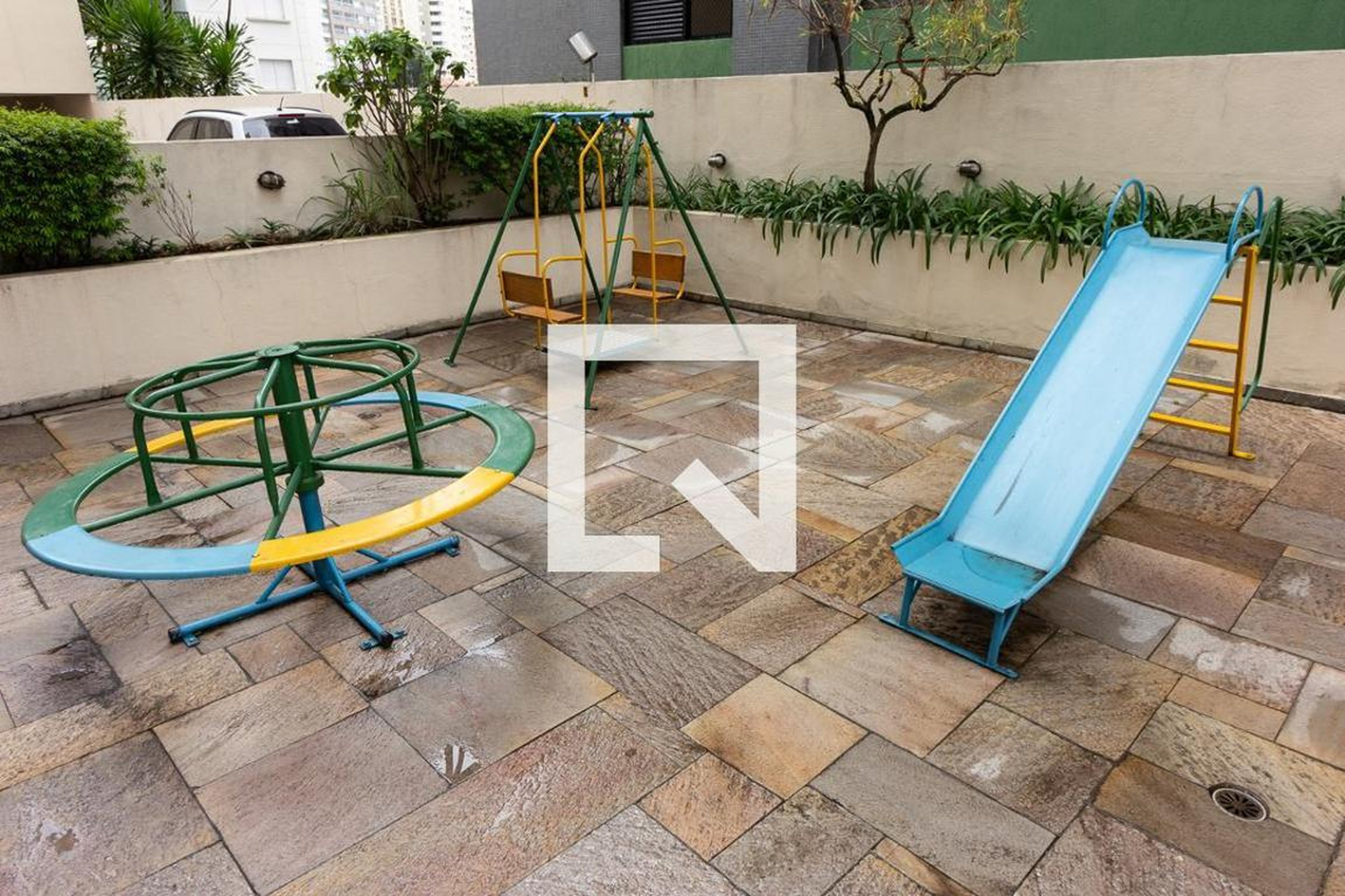 Playground - Boulevard Pompéia