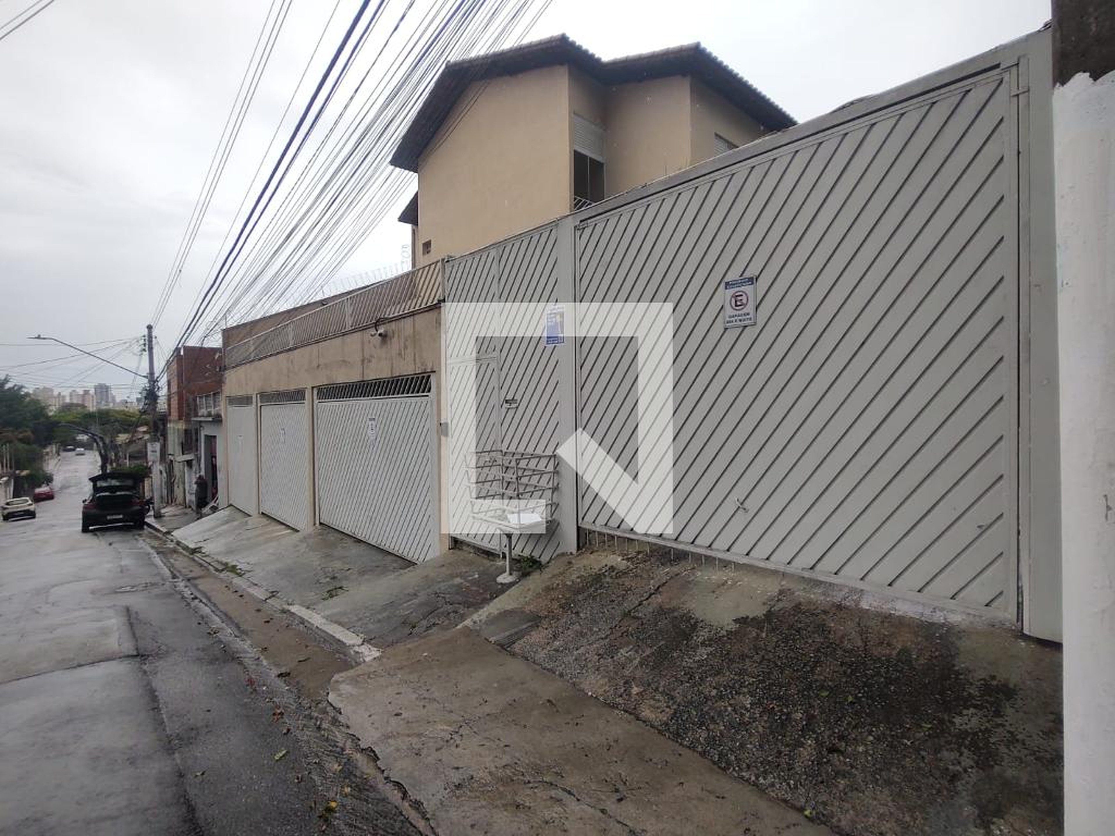 Fachada Condomínio em Rua dos Maracujás, 399