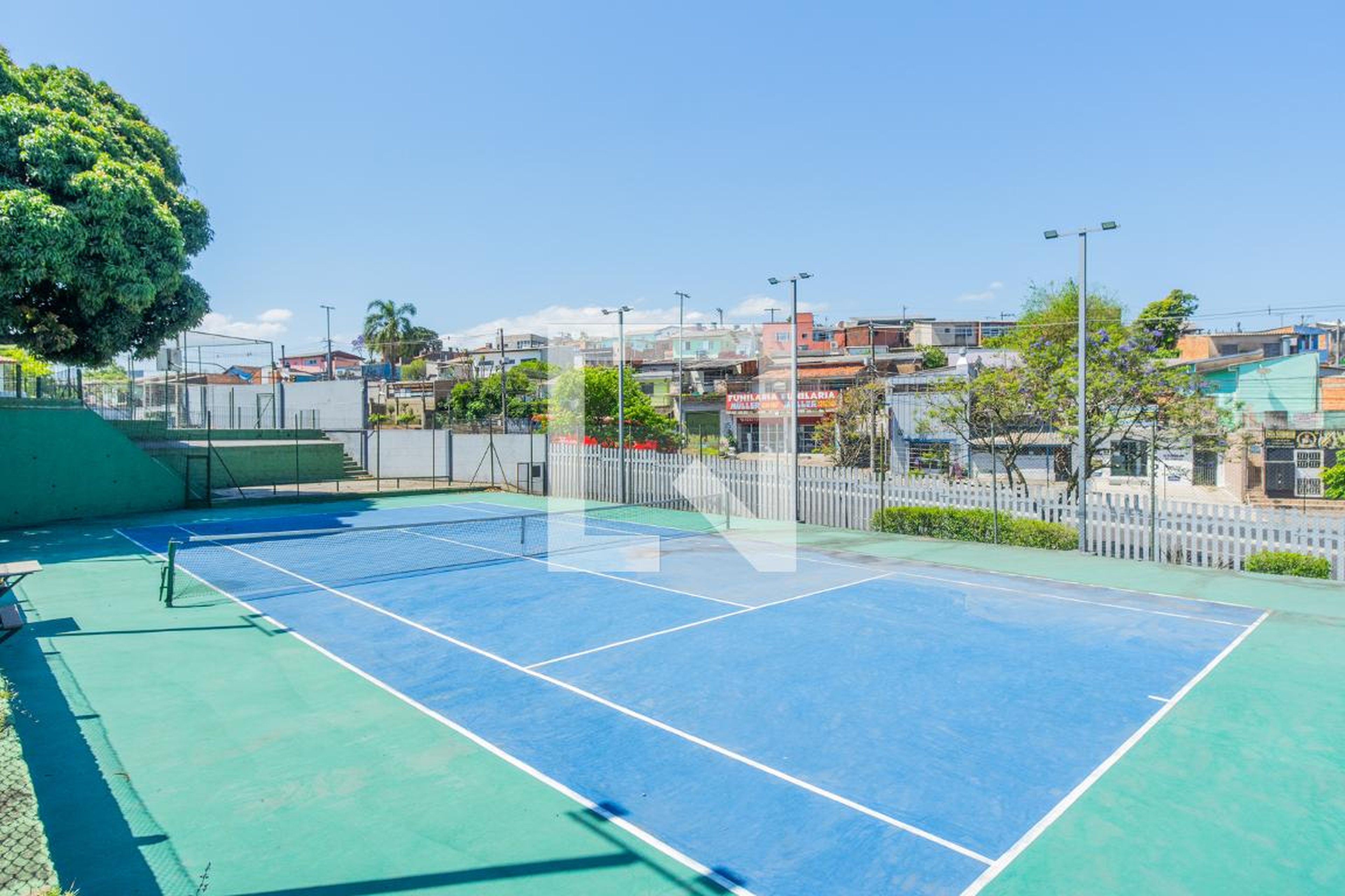 Quadra de Tenis - Village Montparnasse