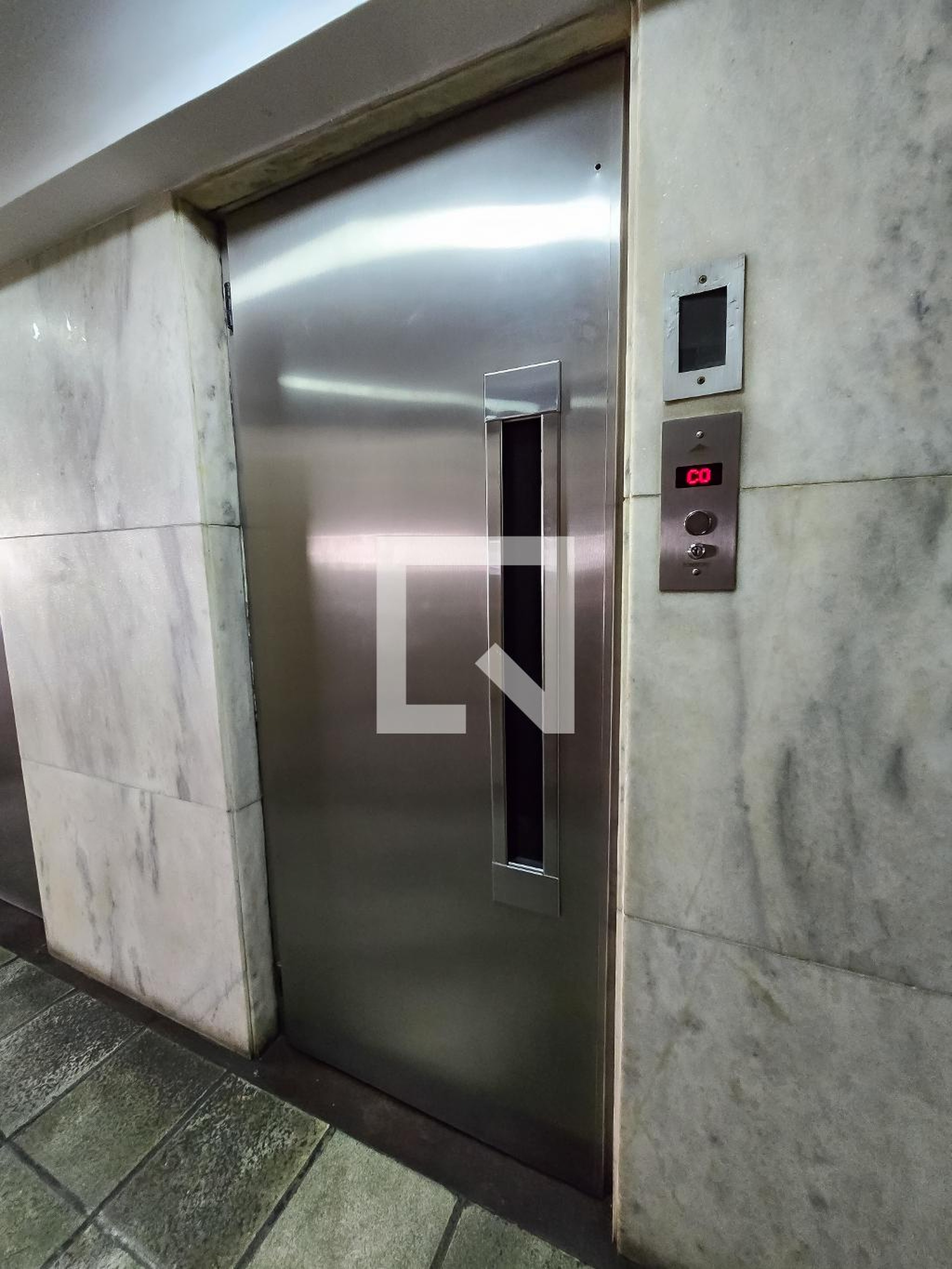 Elevador - Edifício Visconde Tocantins