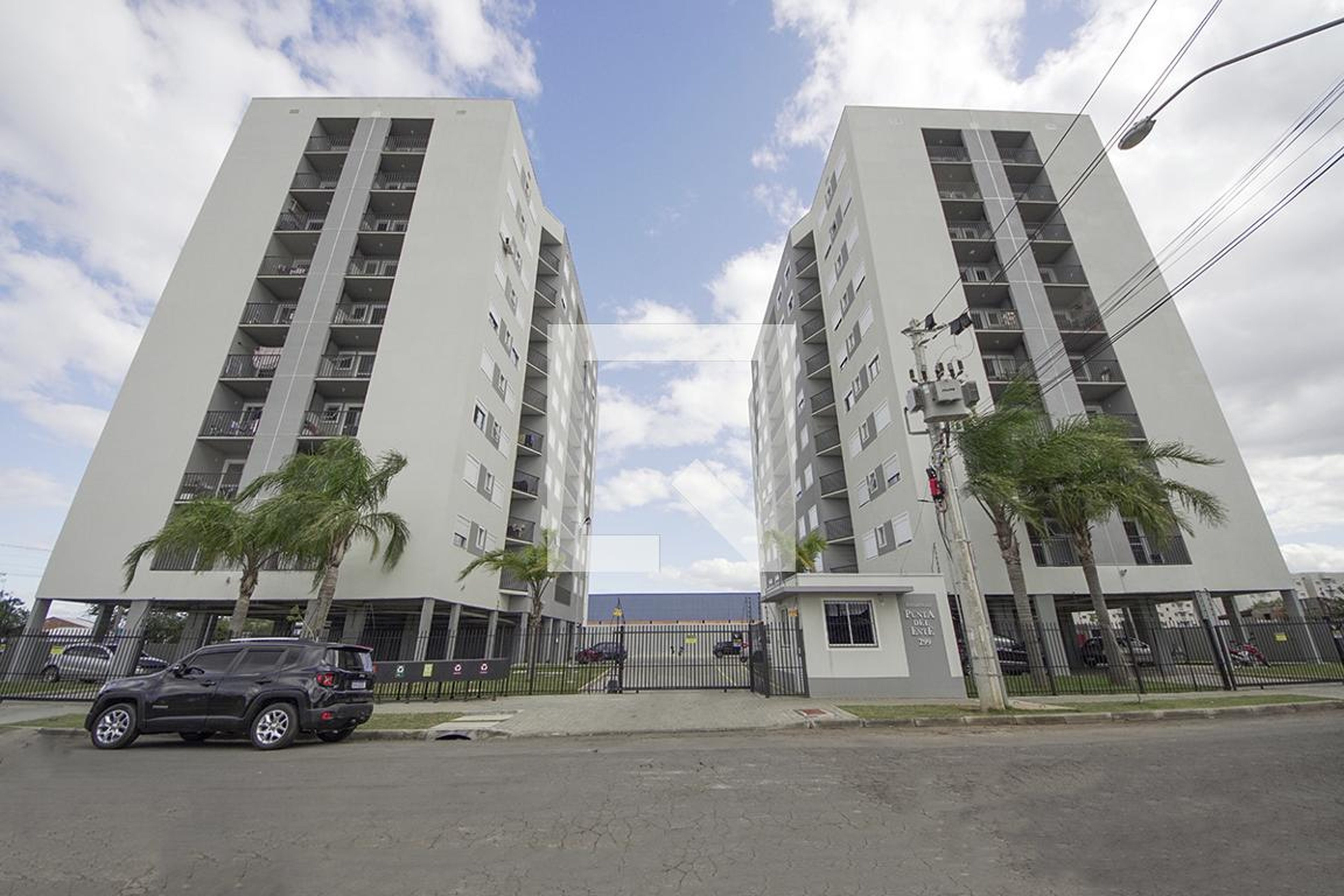 Fachada do Prédio Condomínio em Rua La Paz, 292
