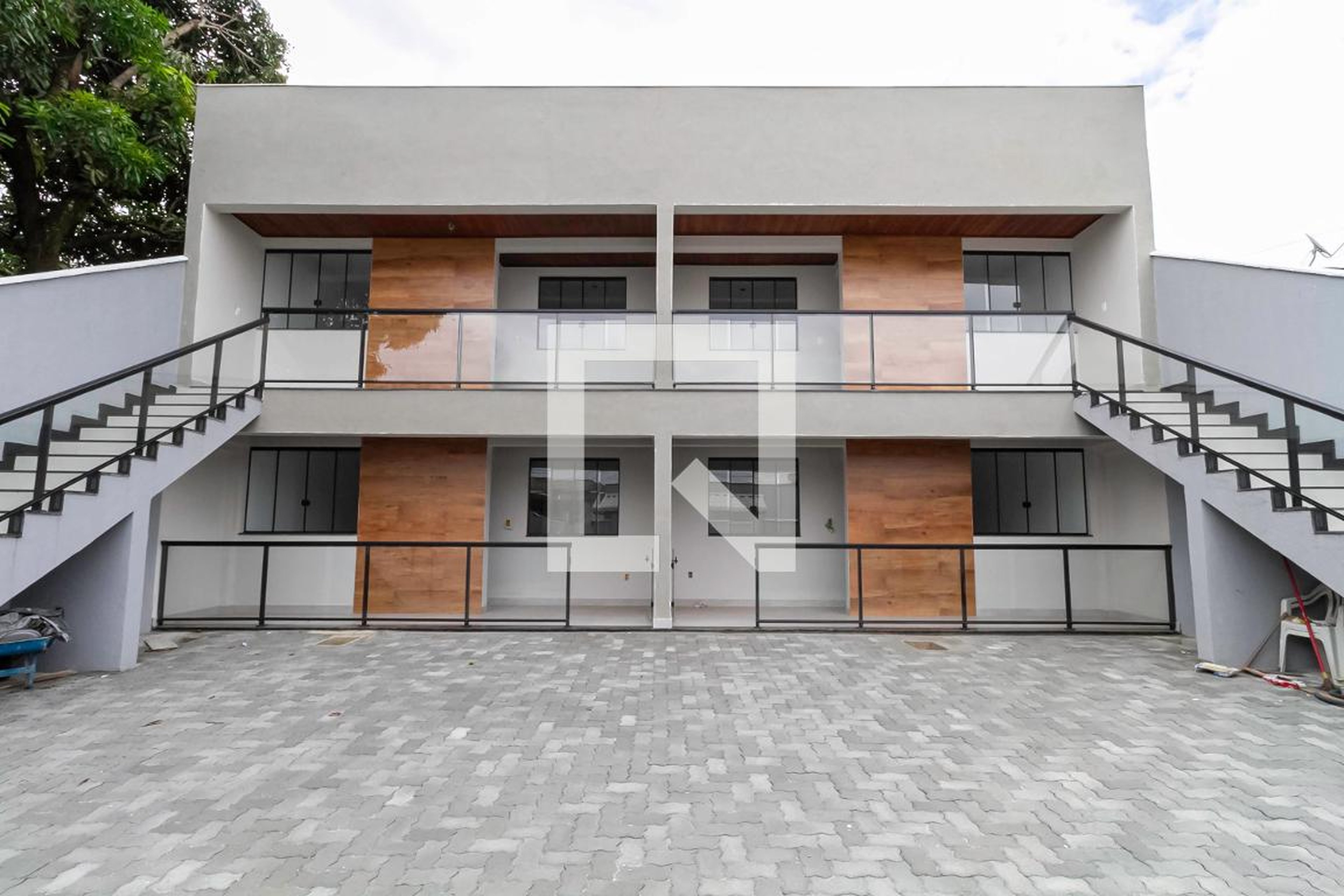 Fachada Condomínio em R. Barão do Rio Branco - Pedra Azul Contagem - Mg Brasil, 1131