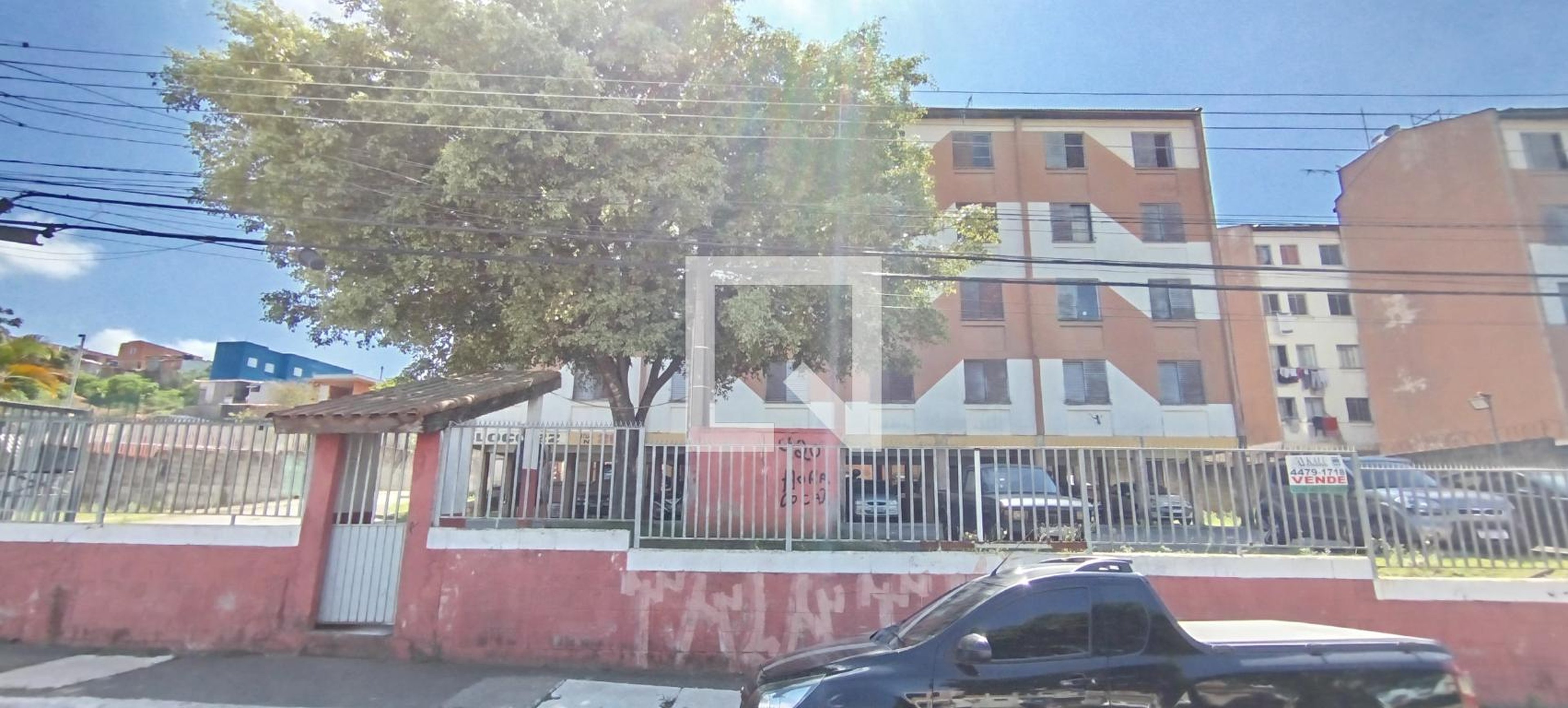 Fachada Condomínio em Rua Luca Conforti, 206