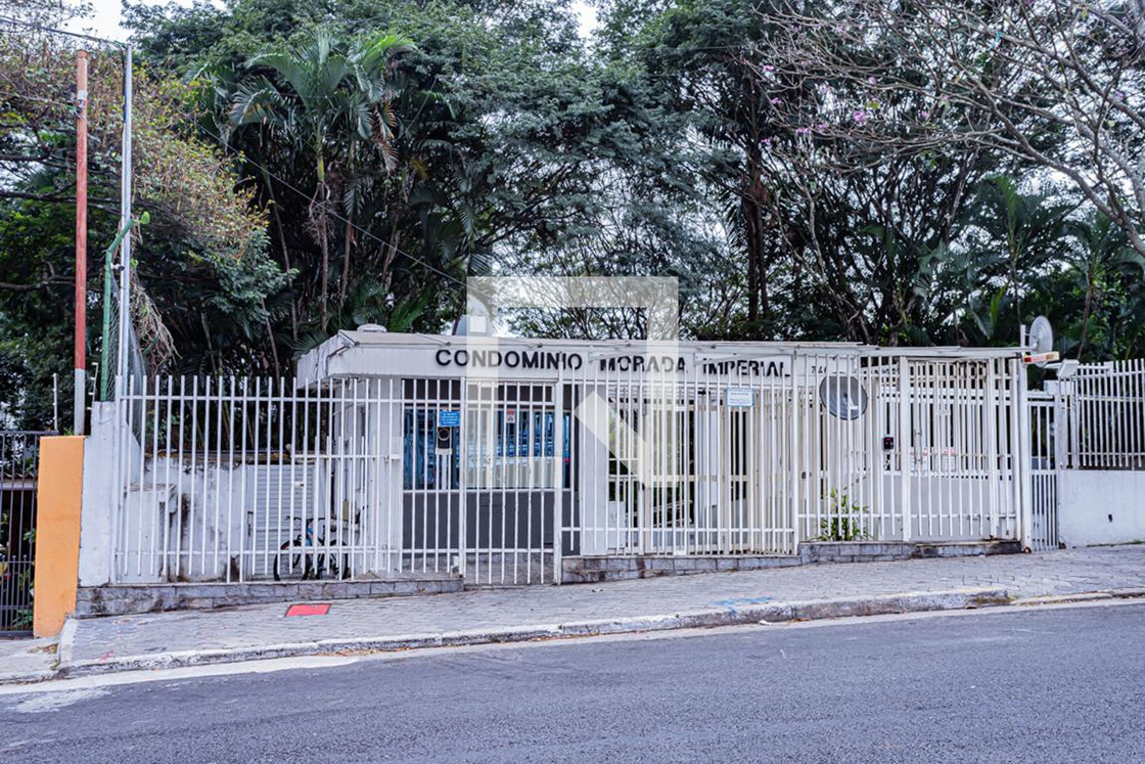 Fachada Condomínio em Rua Padre Feliciano Domingues, 376