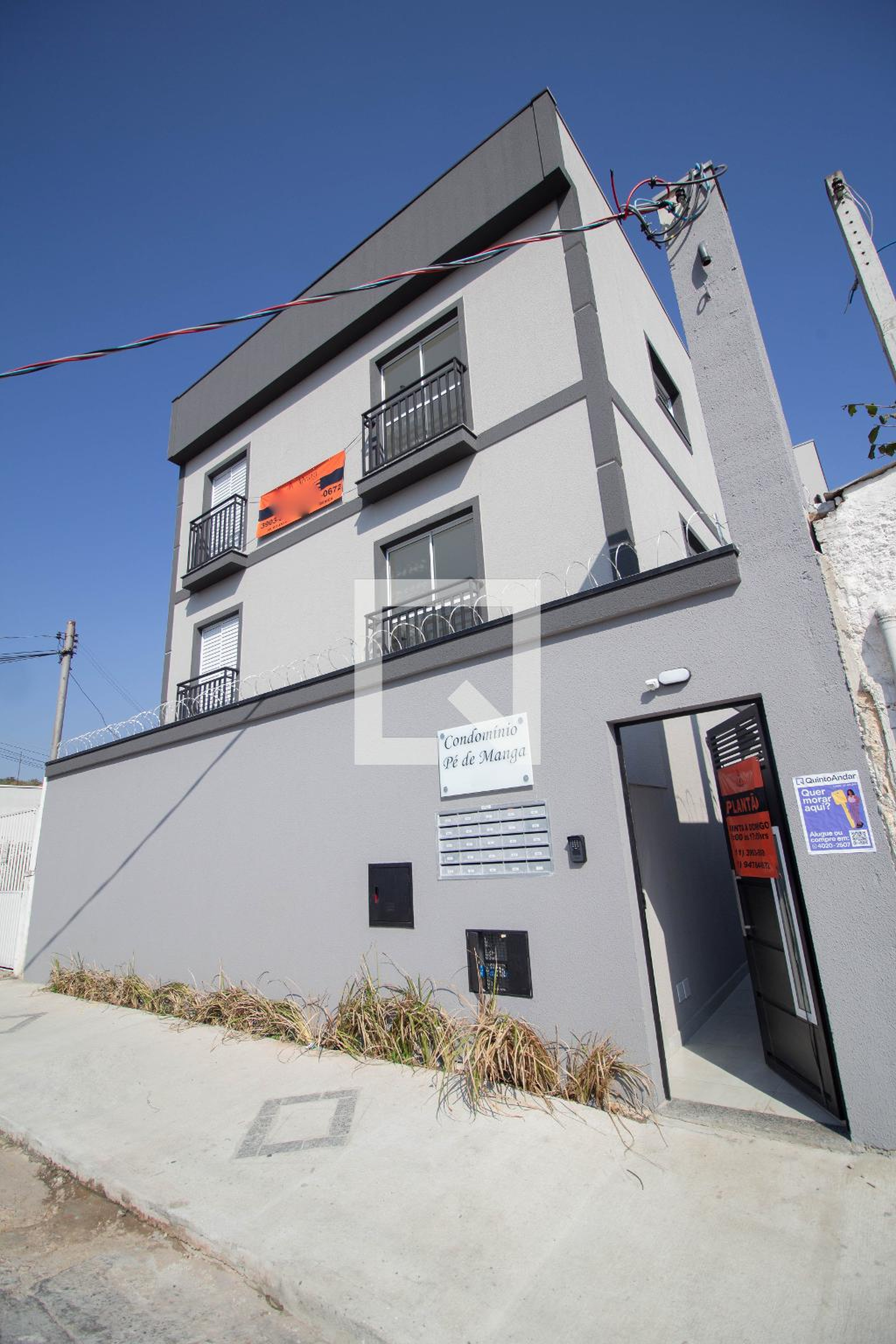 Fachada Condomínio em Rua Doutor Azor Montenegro, 14