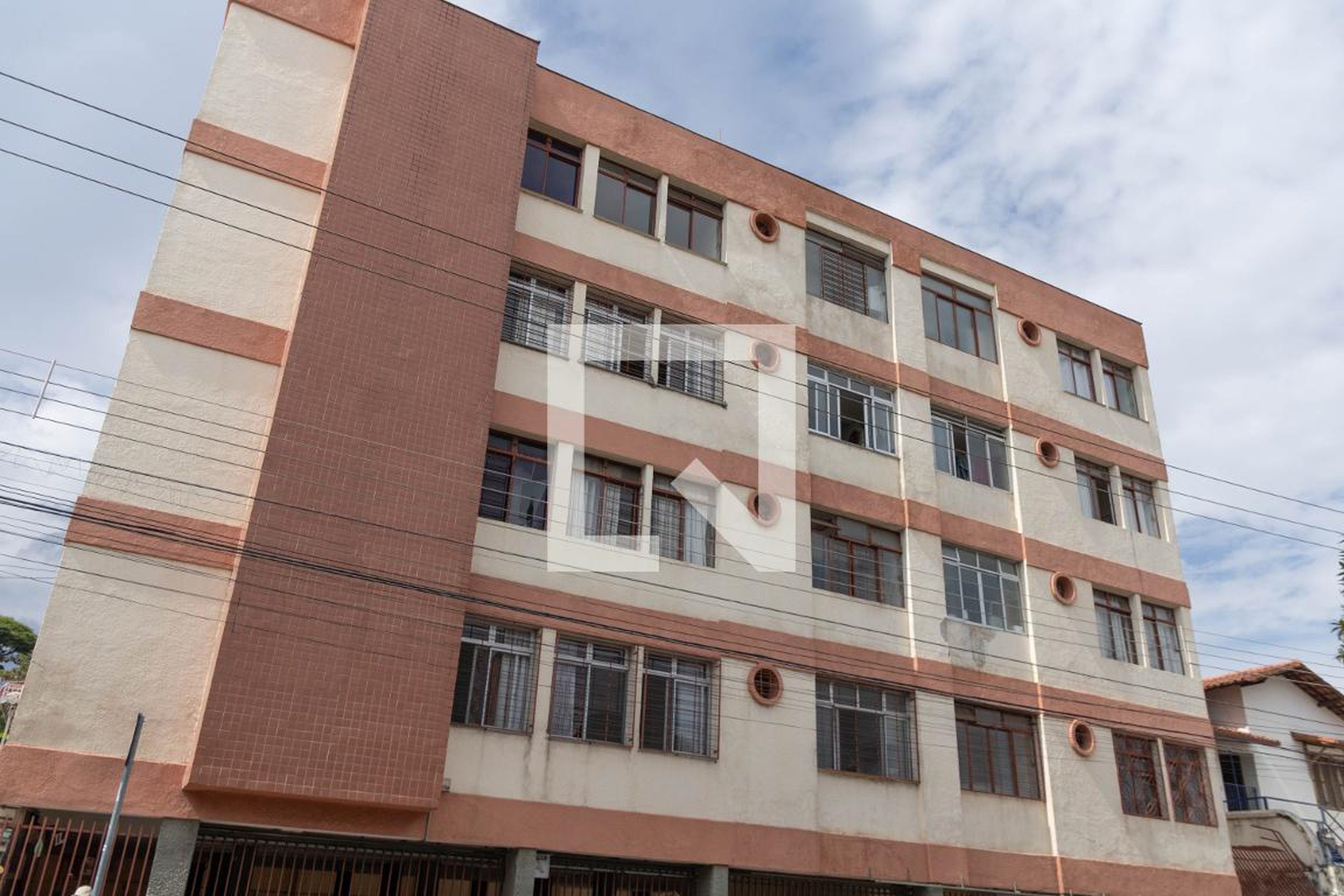 Fachada do Prédio Condomínio em Rua Ibituruna, 607