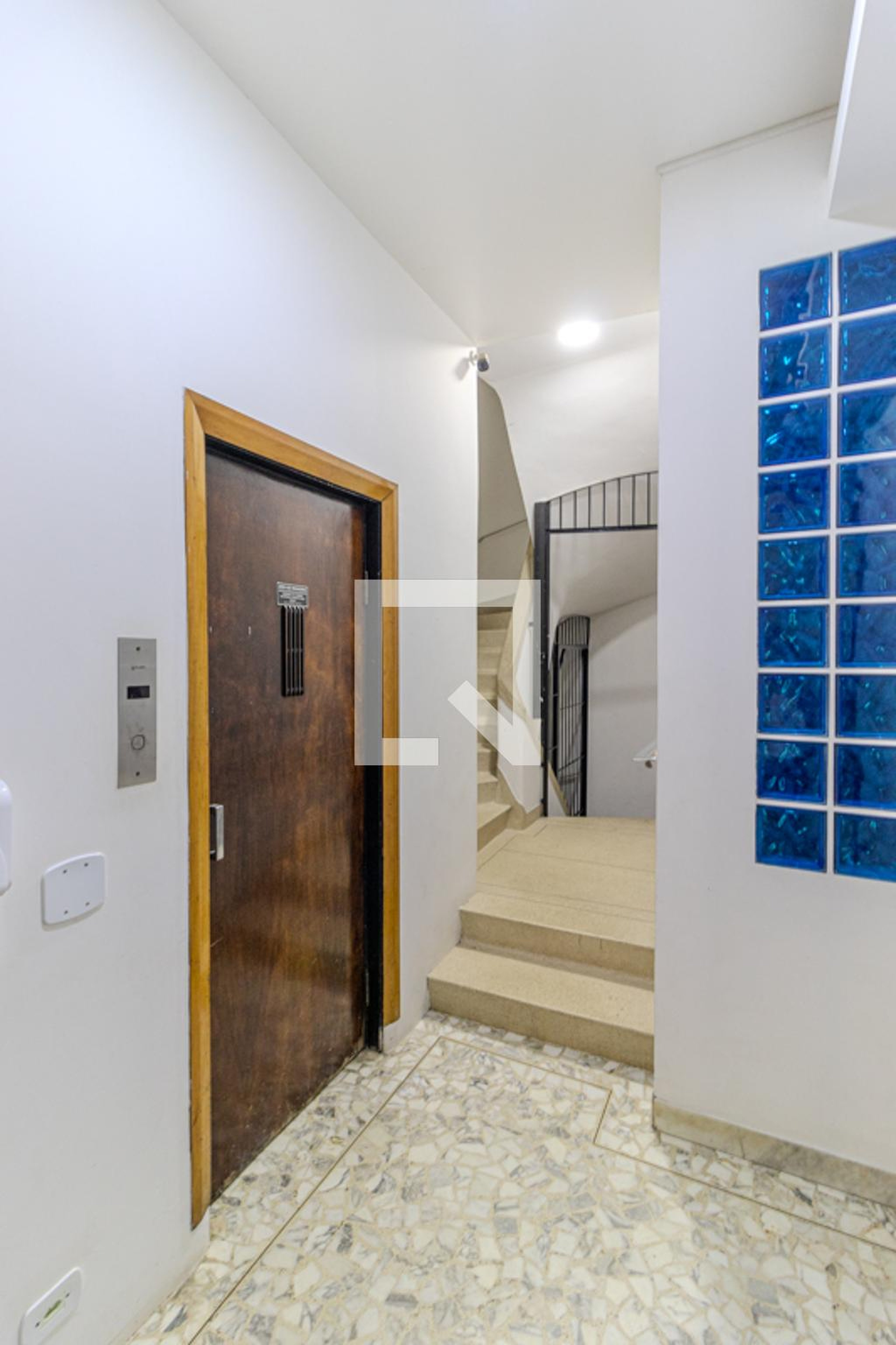 Elevador - Edifício Carlota