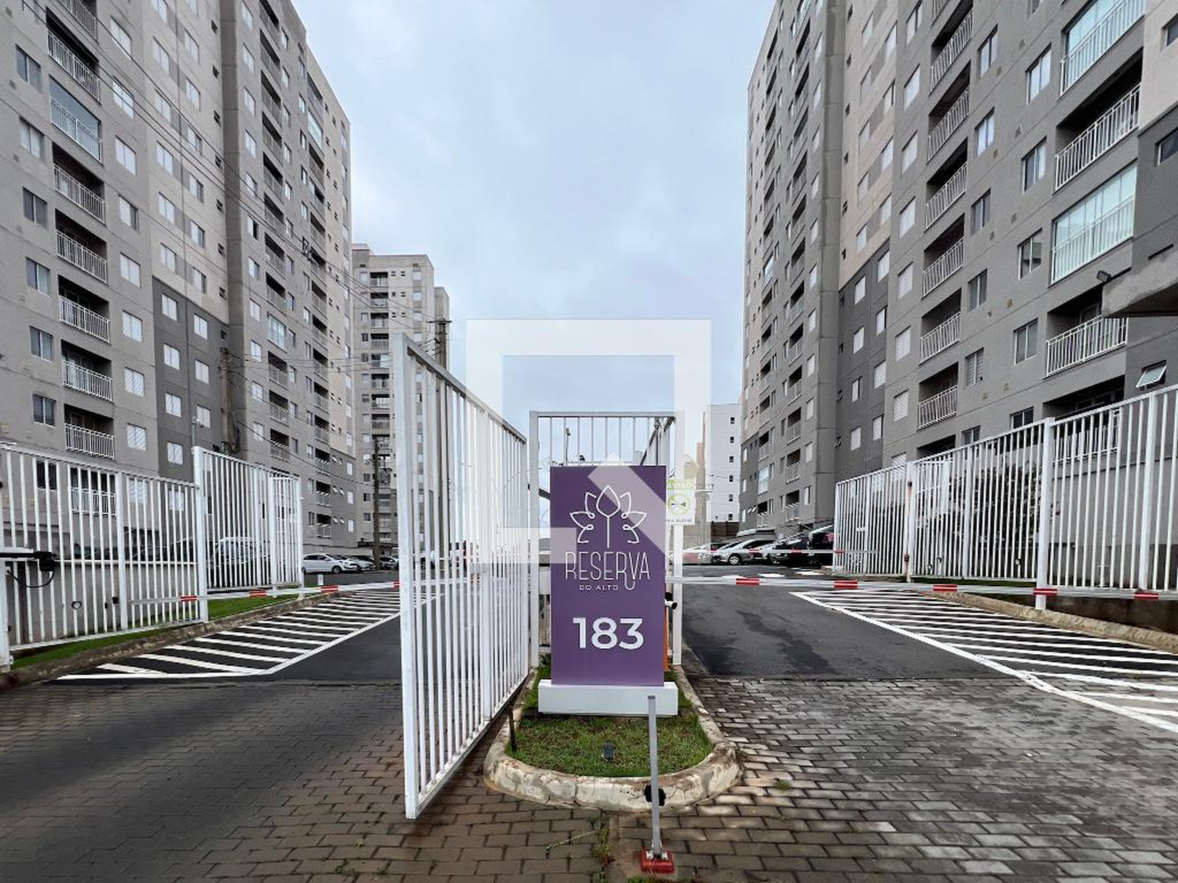 Fachada Condomínio Reserva do Alto