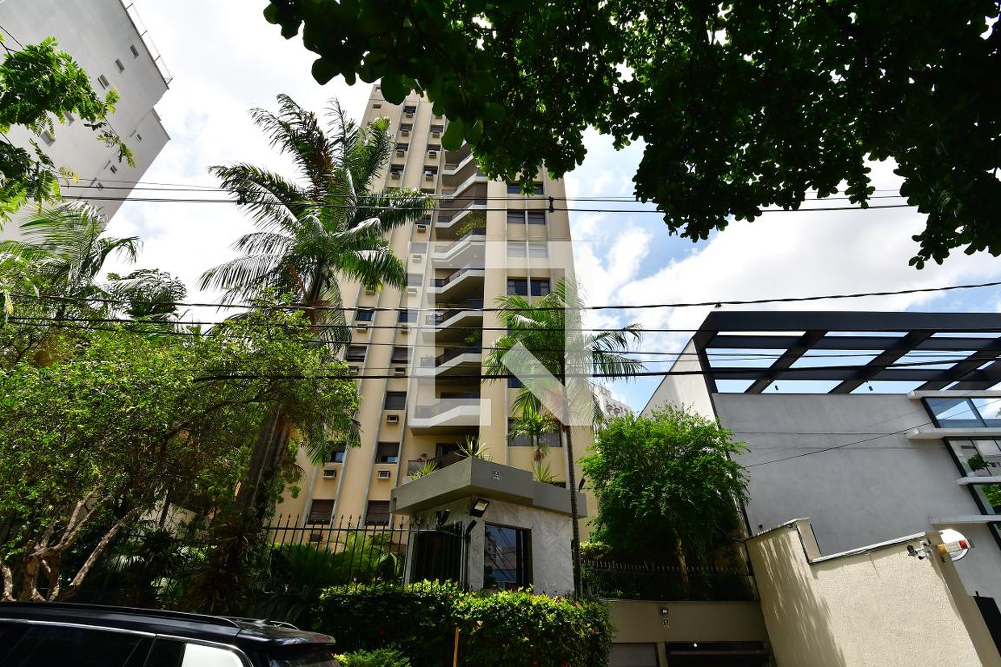 Fachada do Prédio Condomínio Menphis