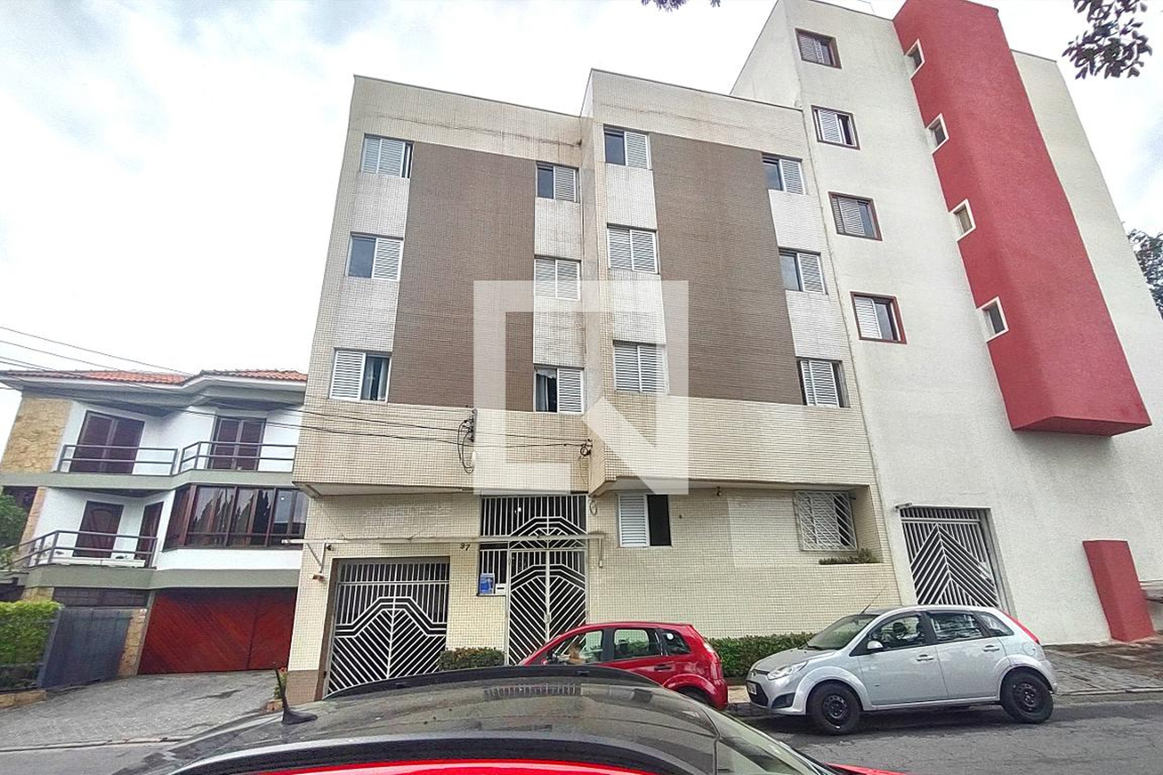 Fachada Condomínio em Avenida Jardim Zoológico, 97