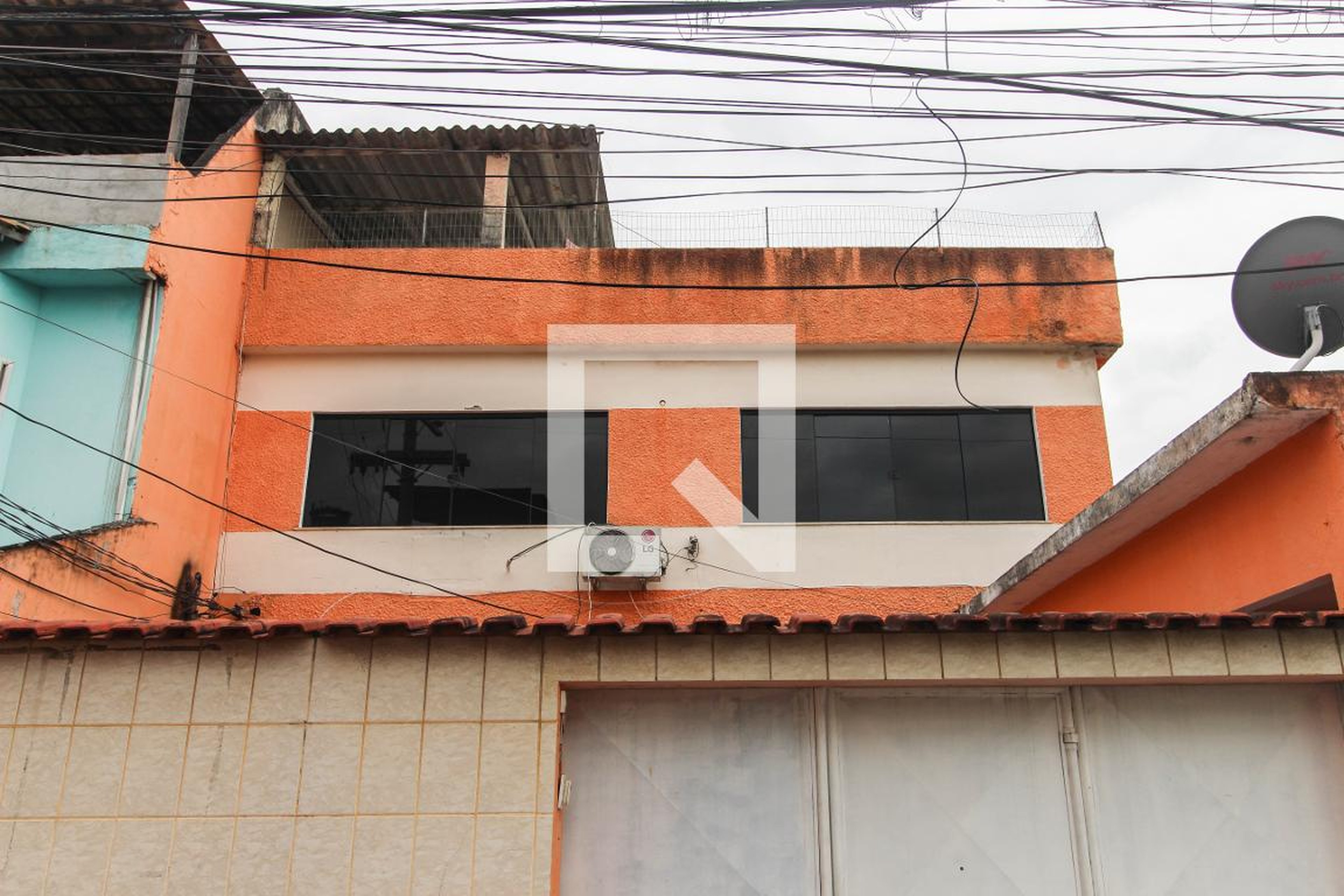 Fachada Condomínio em Rua Zoé, 227