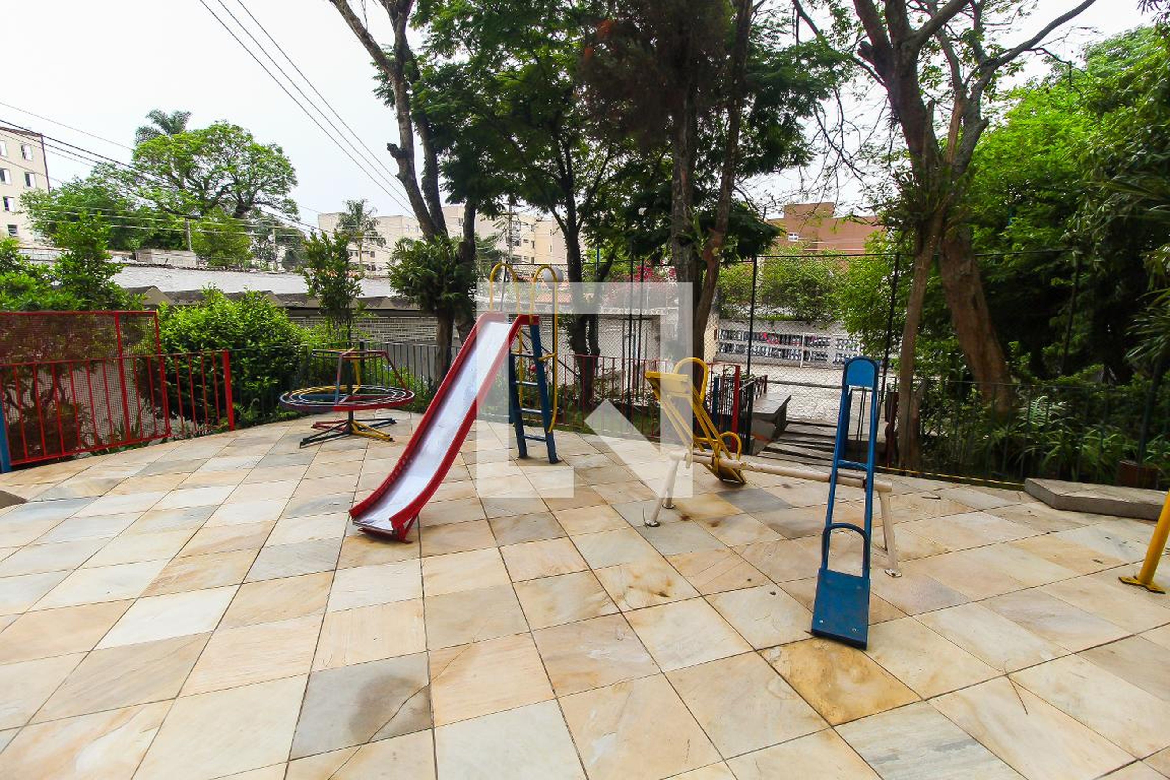 Playground - Olmos IV