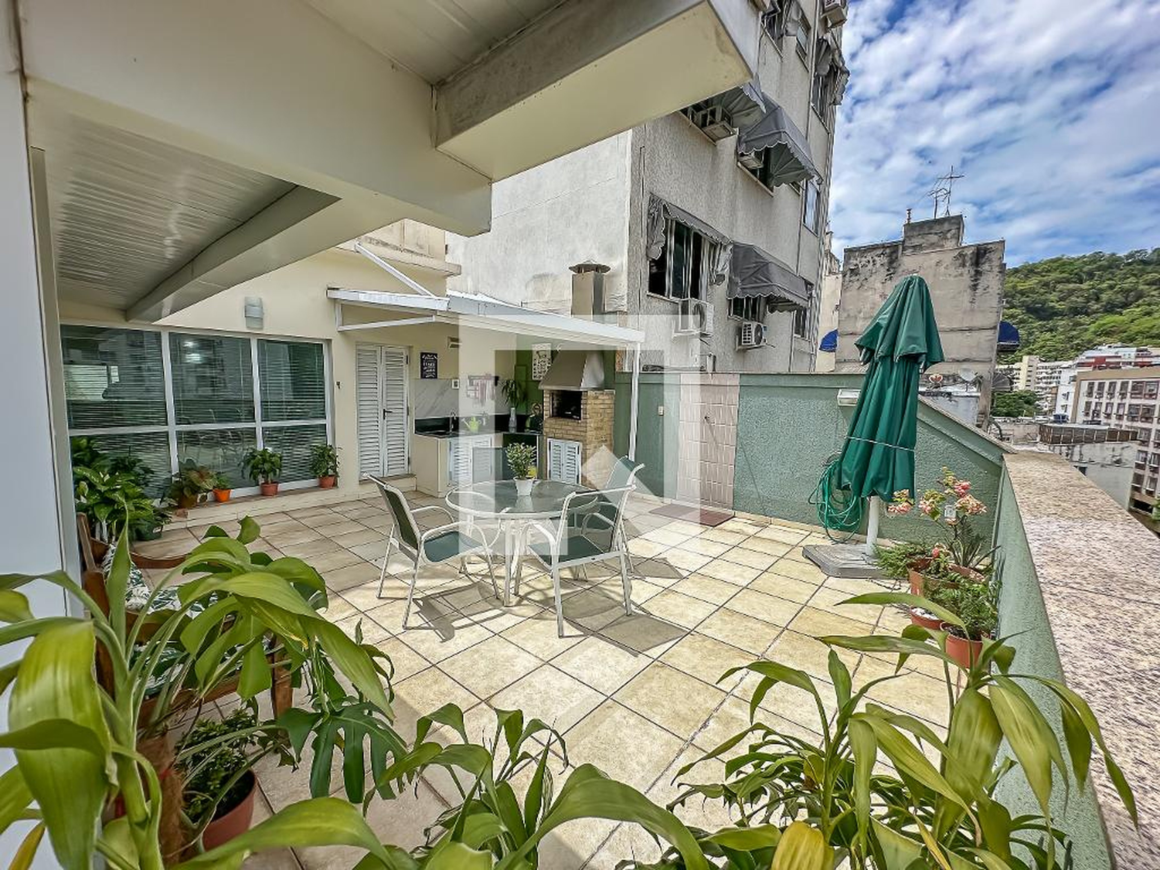 Área Externa - Edifício Magoari