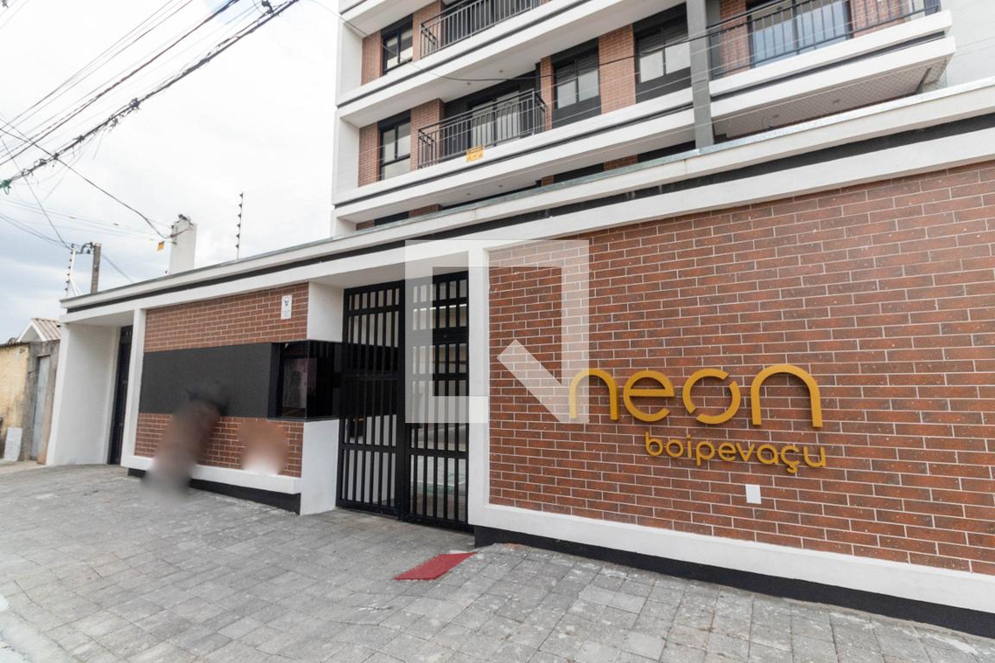 Fachada do Prédio Condomínio Neon Boipevaçu
