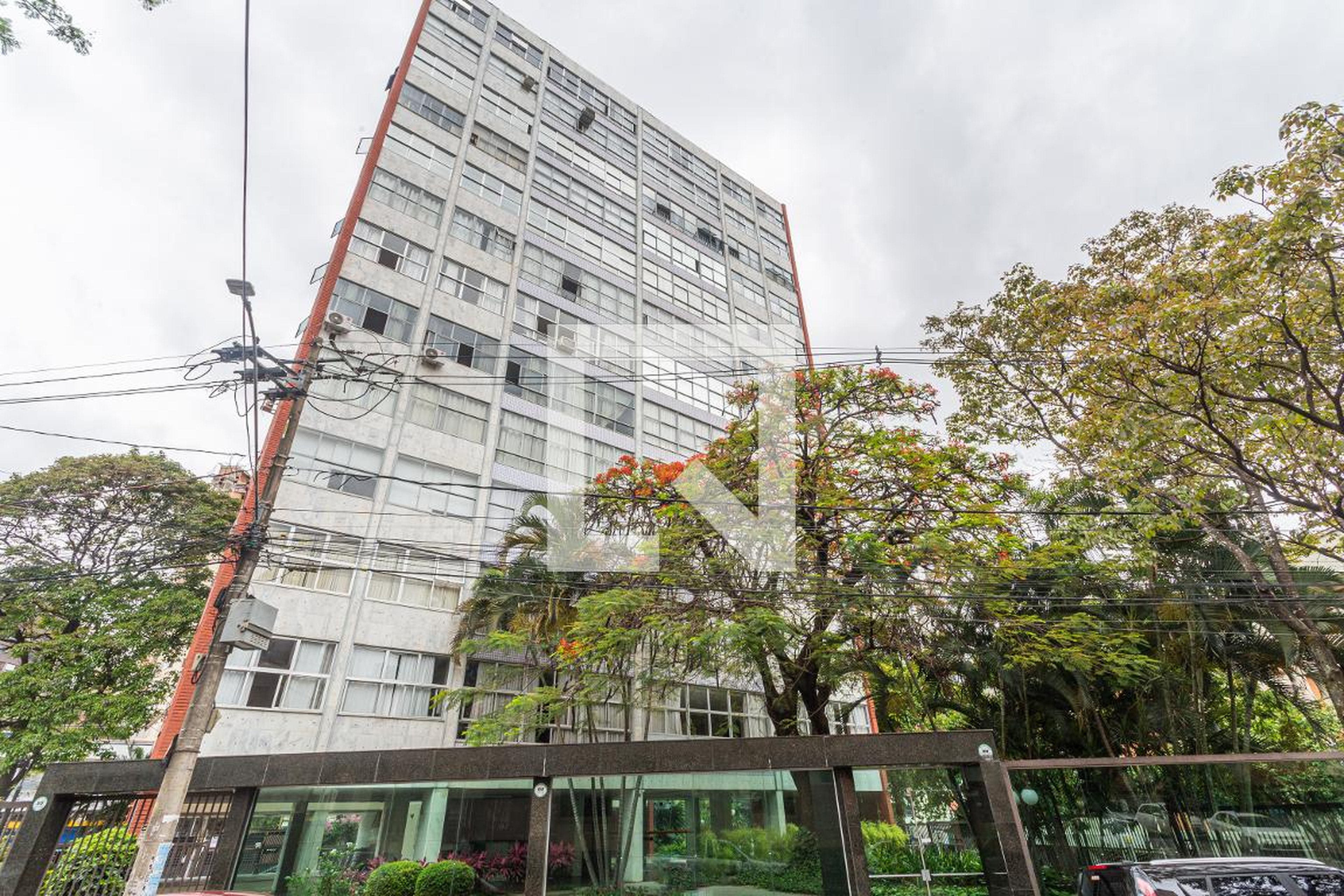 Fachada Edifício Thompson Flores