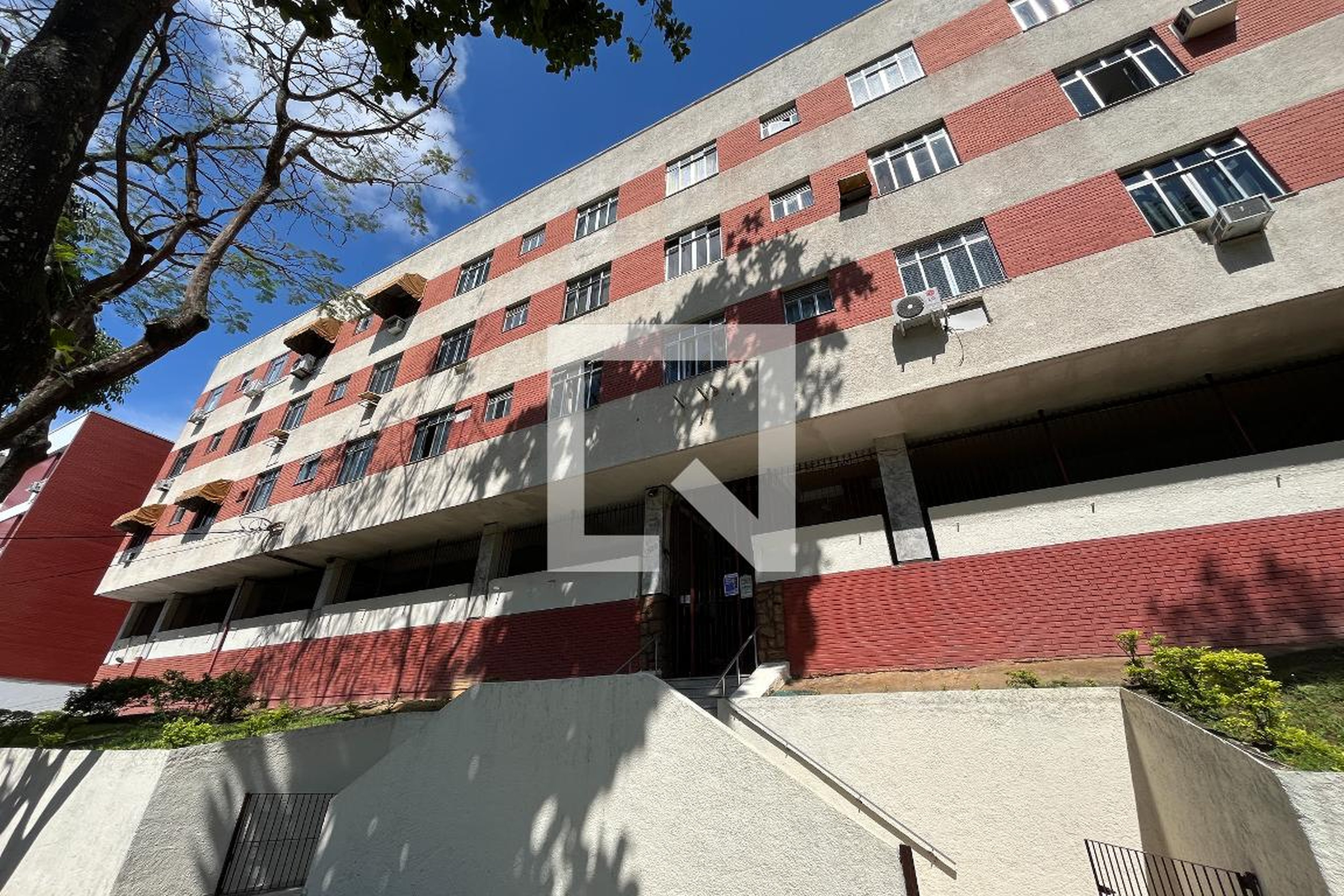 Fachada Edifício J.C. Montenegro