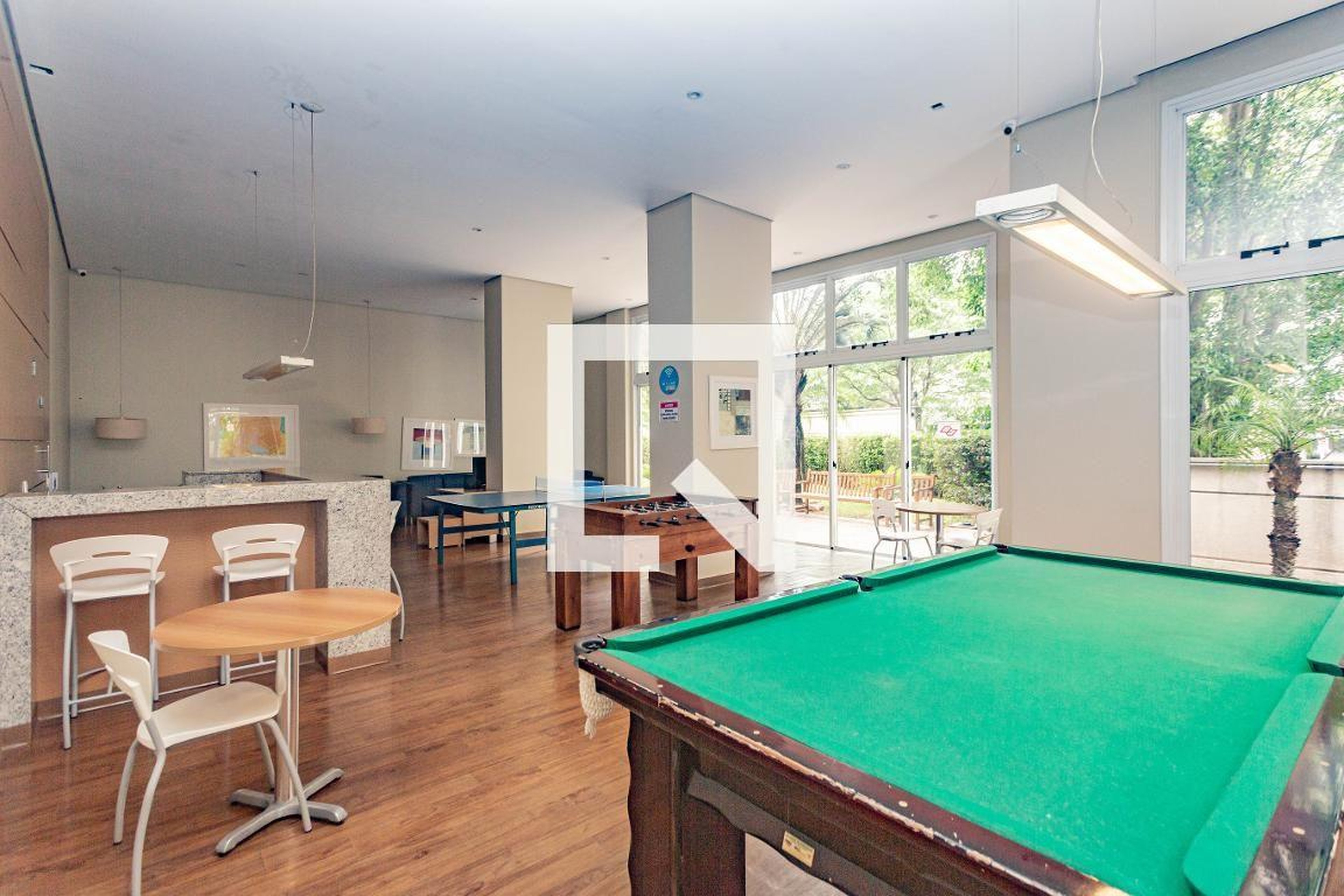 Sala de Jogos - East Side