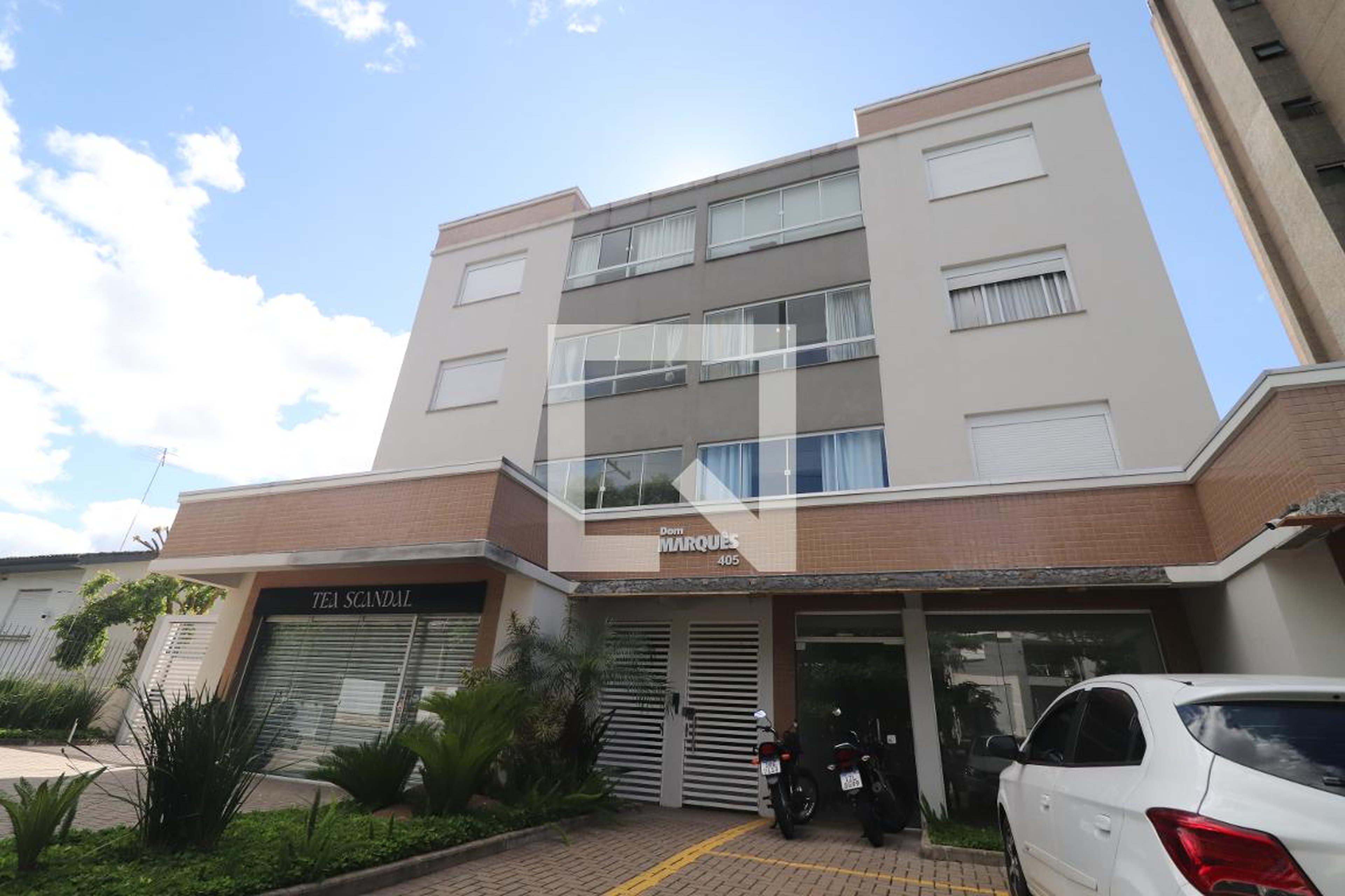 Fachada do Prédio Condomínio em Rua Marquês de Souza, 405