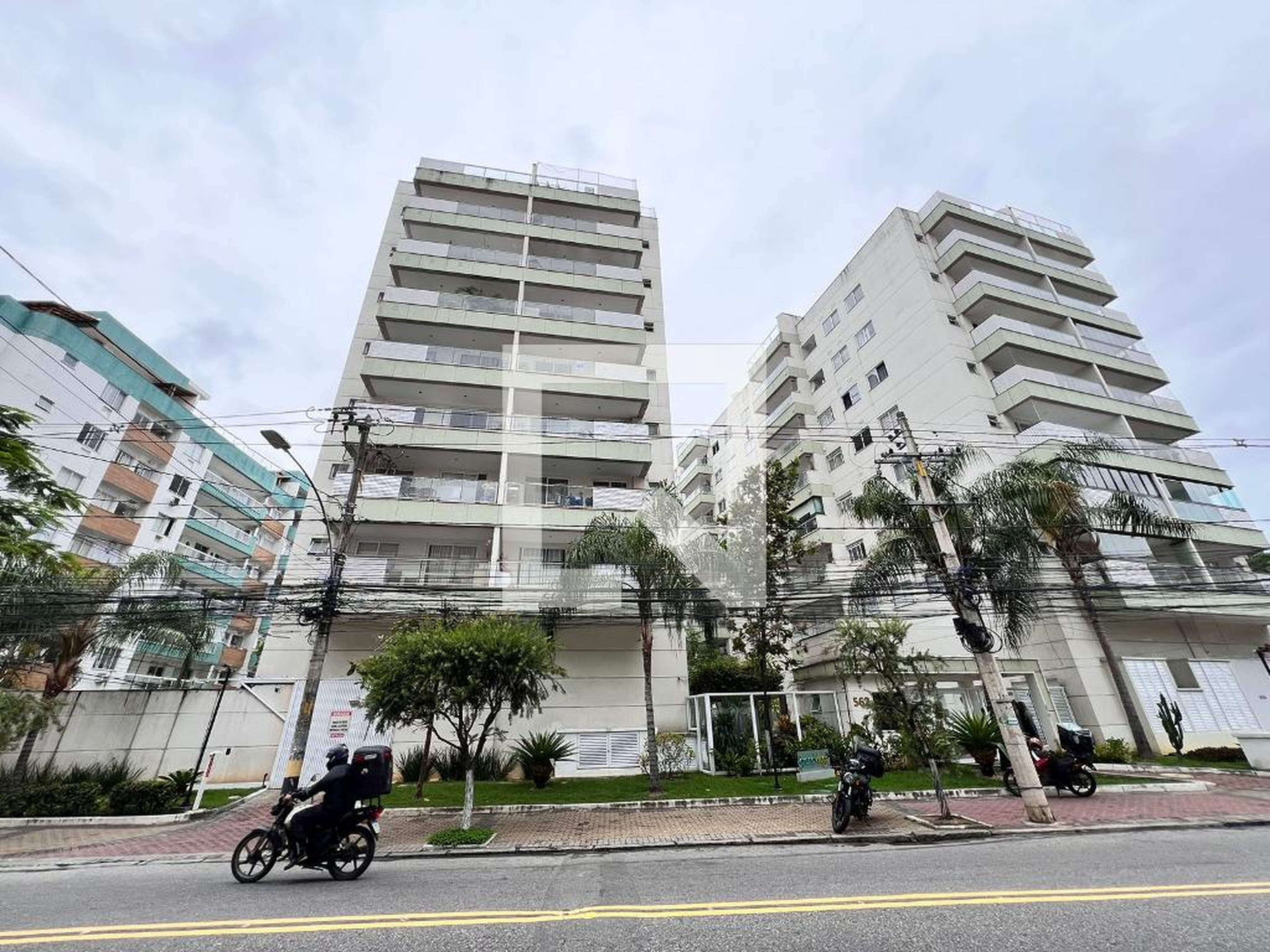 Fachada do Predio Condomínio Grand Village