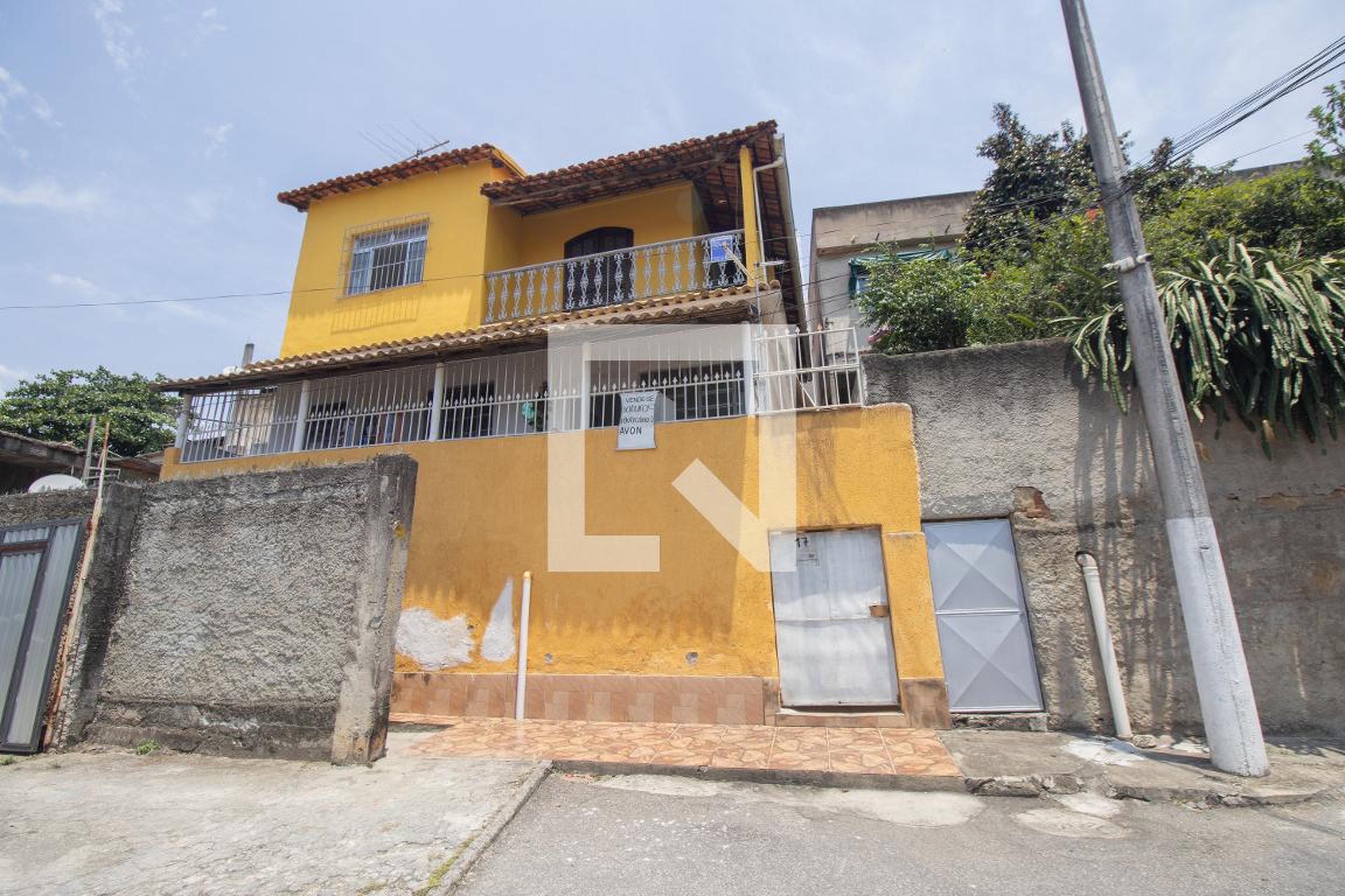 Fachada Condomínio em Travessa Cândida de Almeida, 17