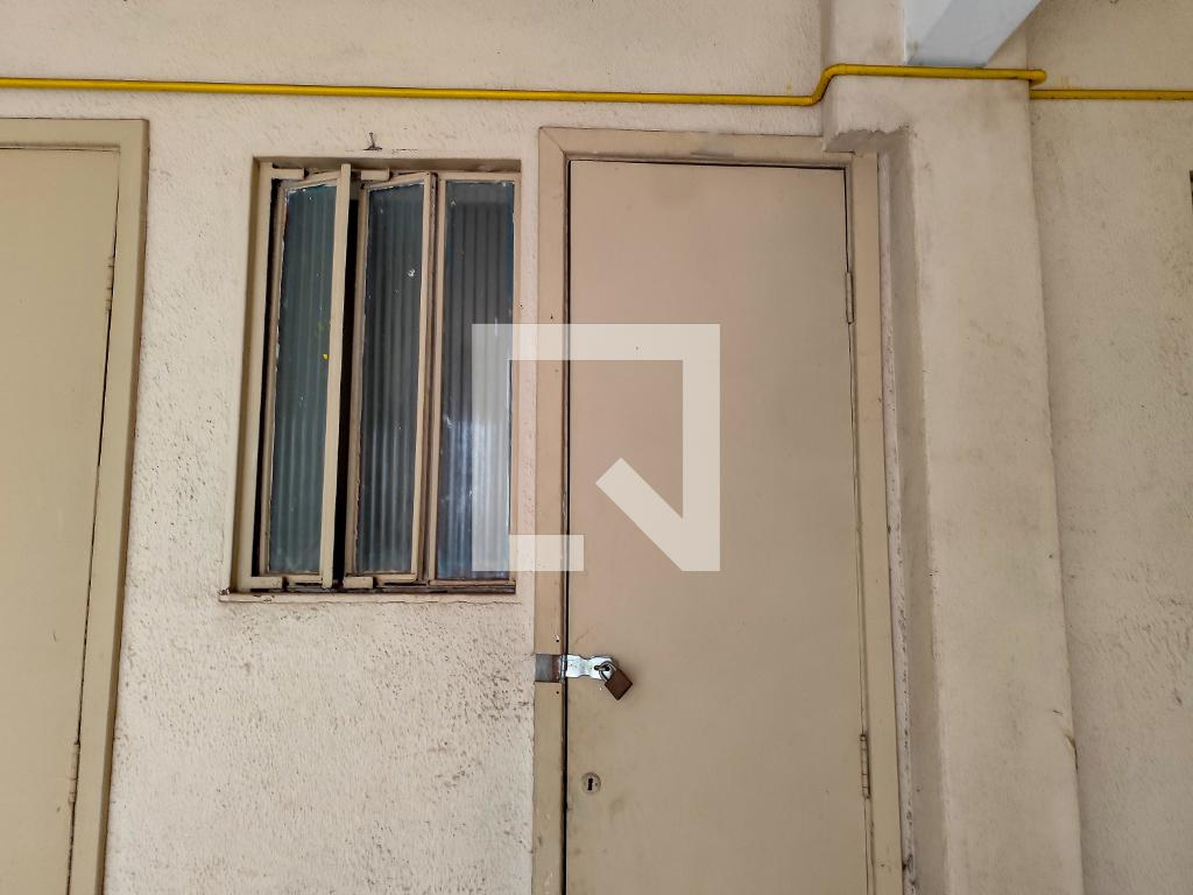 Entrada Condomínio em Rua Mar de Espanha, 400