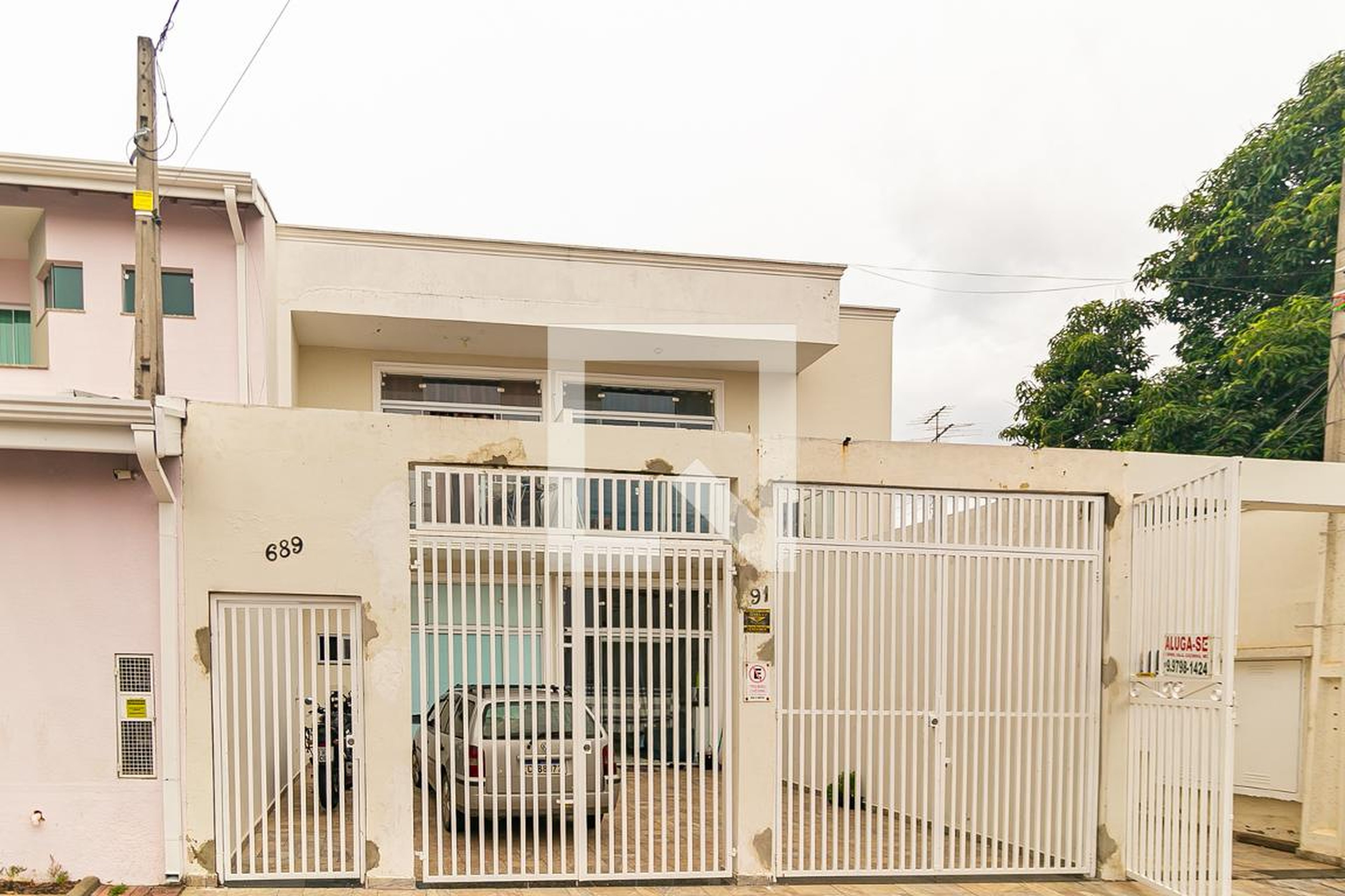 Fachada Condomínio em Rua Laura Fachini Tomaseto, 689