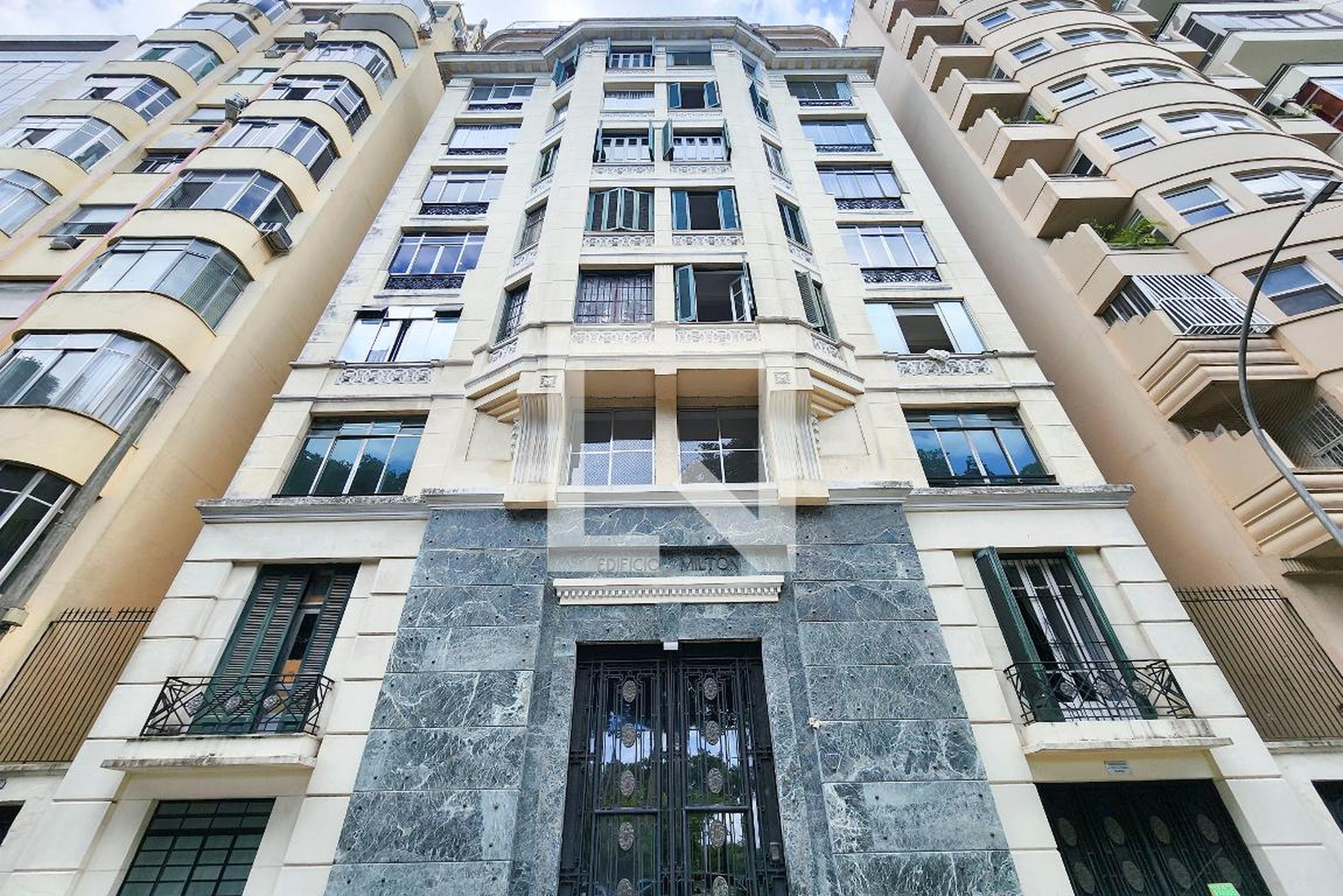 Fachada Condomínio Milton