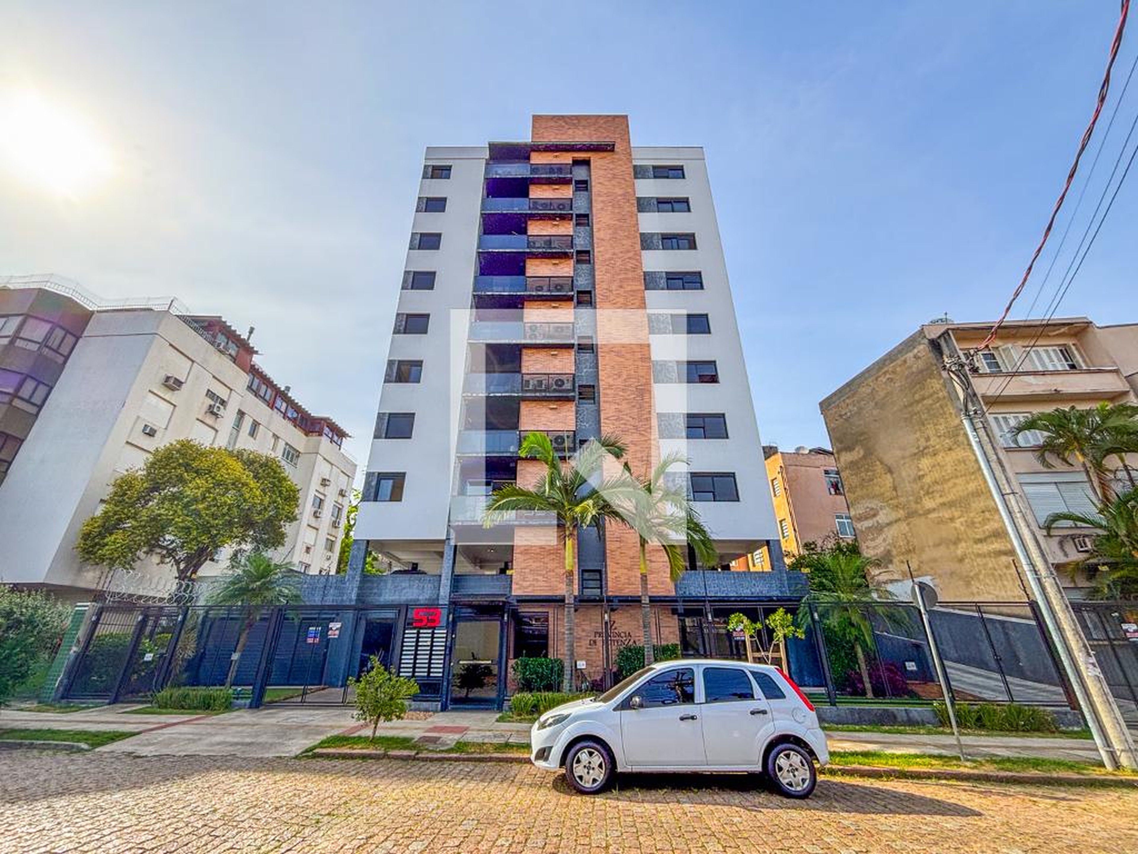 Fachada Condomínio em Rua Veador Porto, 53