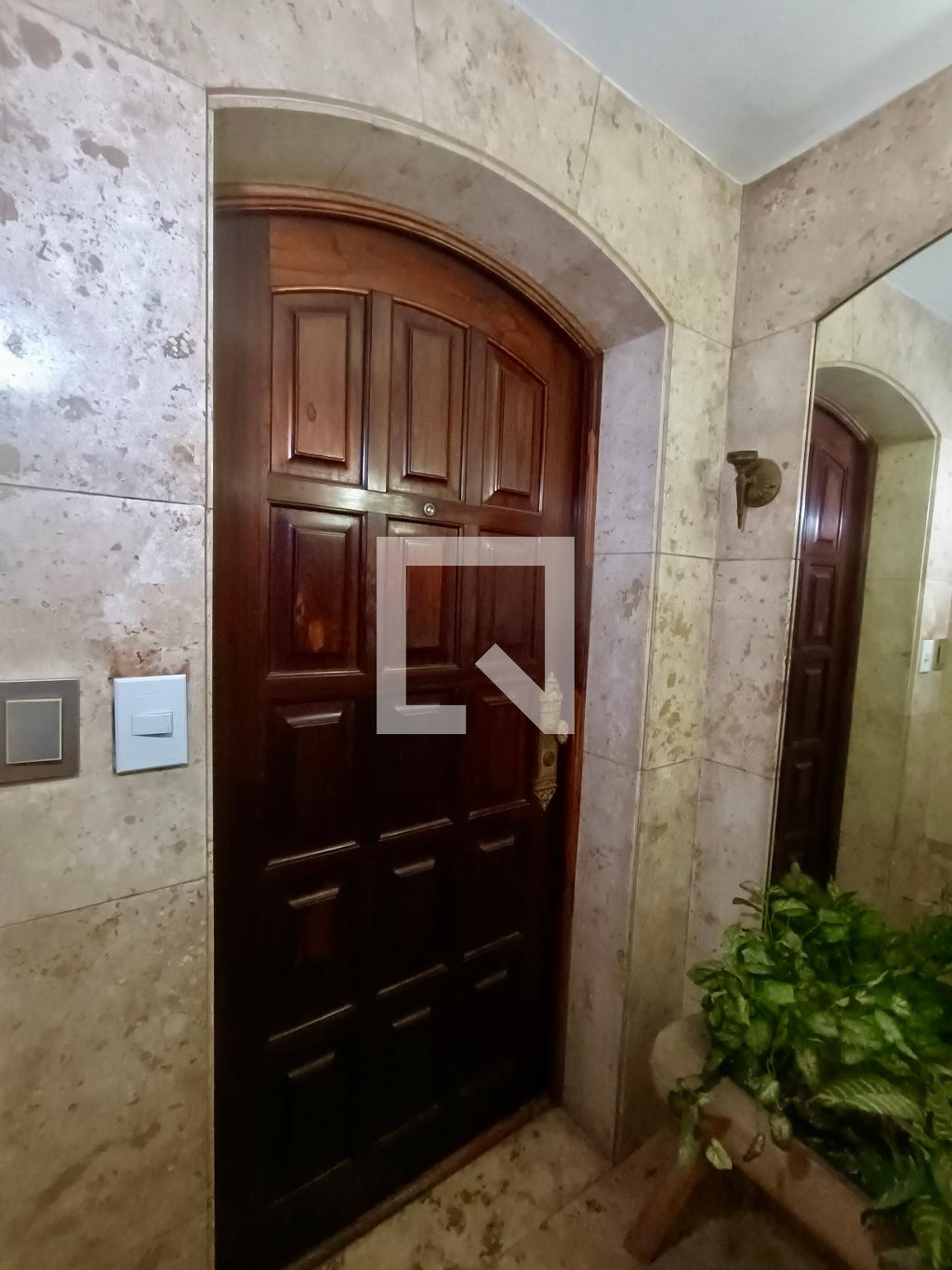 Hall - Edifício El Cid