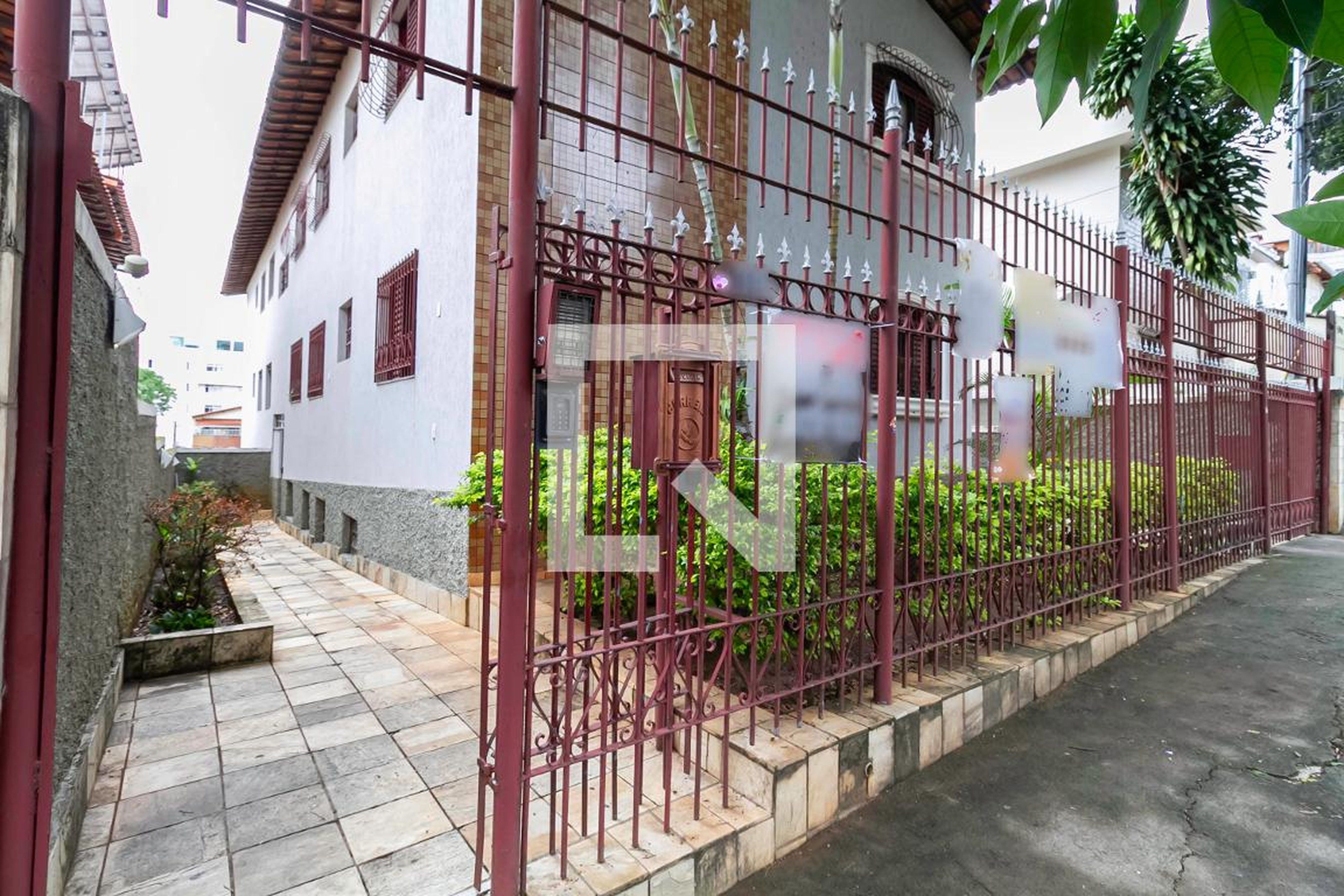 Fachada Condomínio em Rua Munhoz, 510