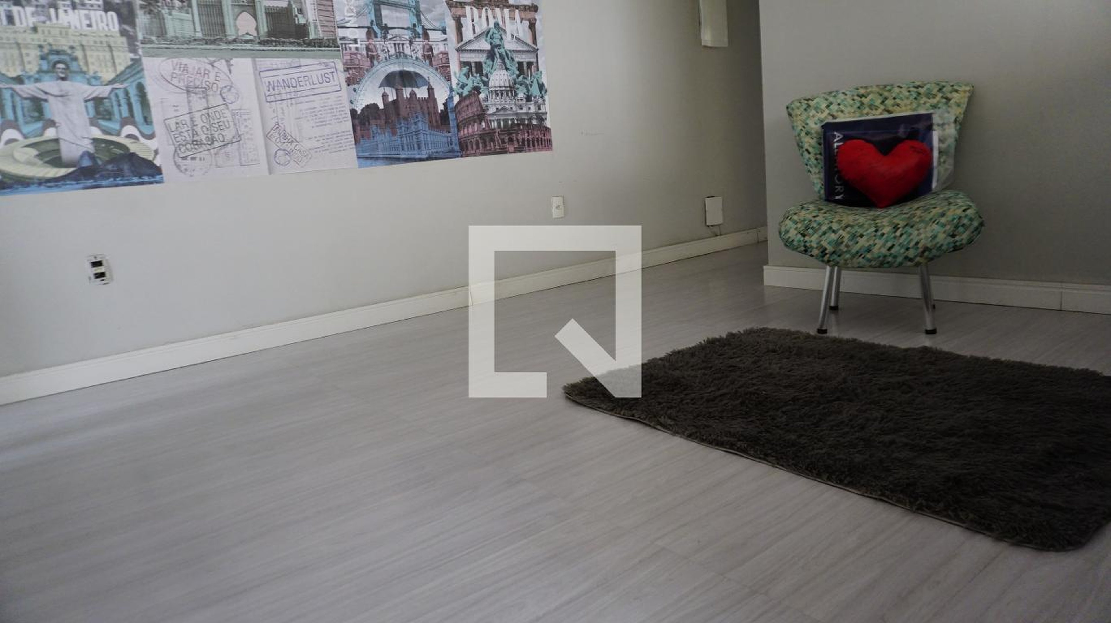 Hall Condomínio em Rua Doutor Odim Góis, 16