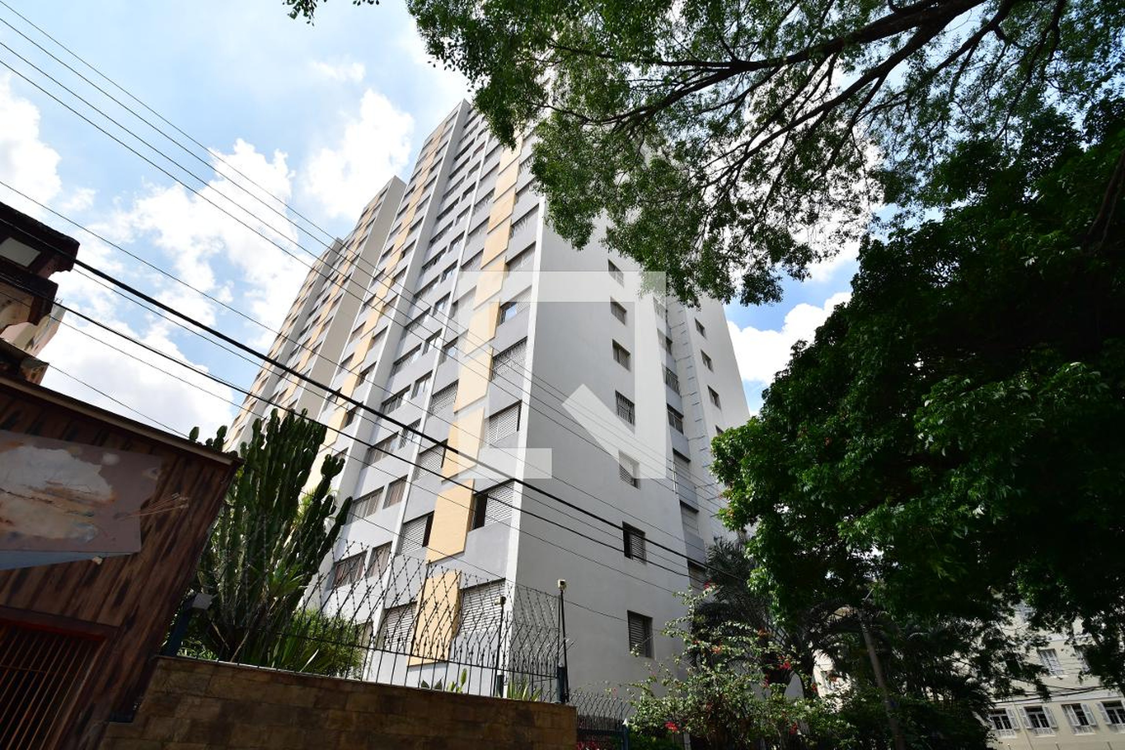 Fachada do Prédio Condomínio em Rua Barão de Jaguara, 141