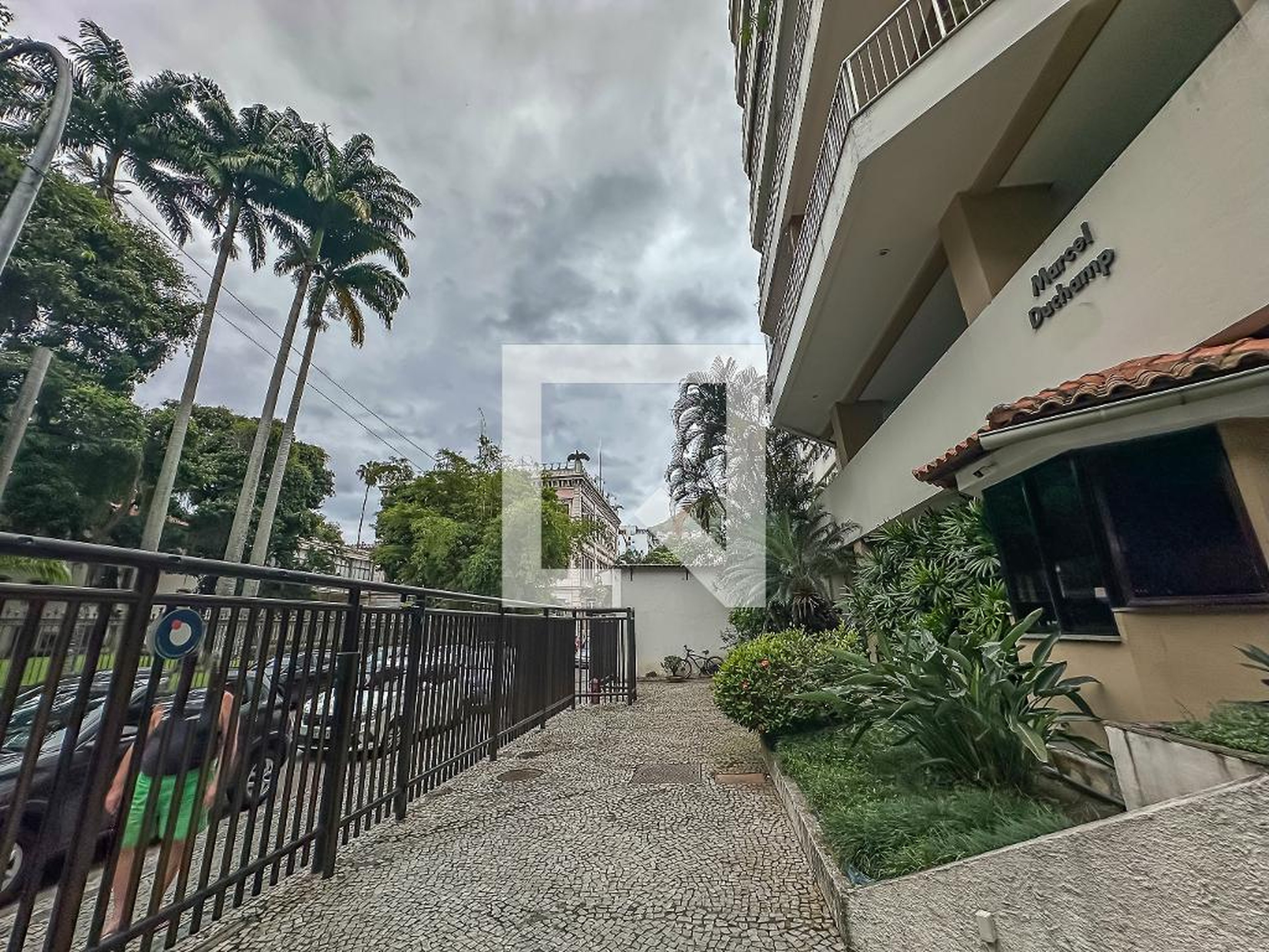 Área comum - Edifício Rene Magritte e Marcel Duchamp