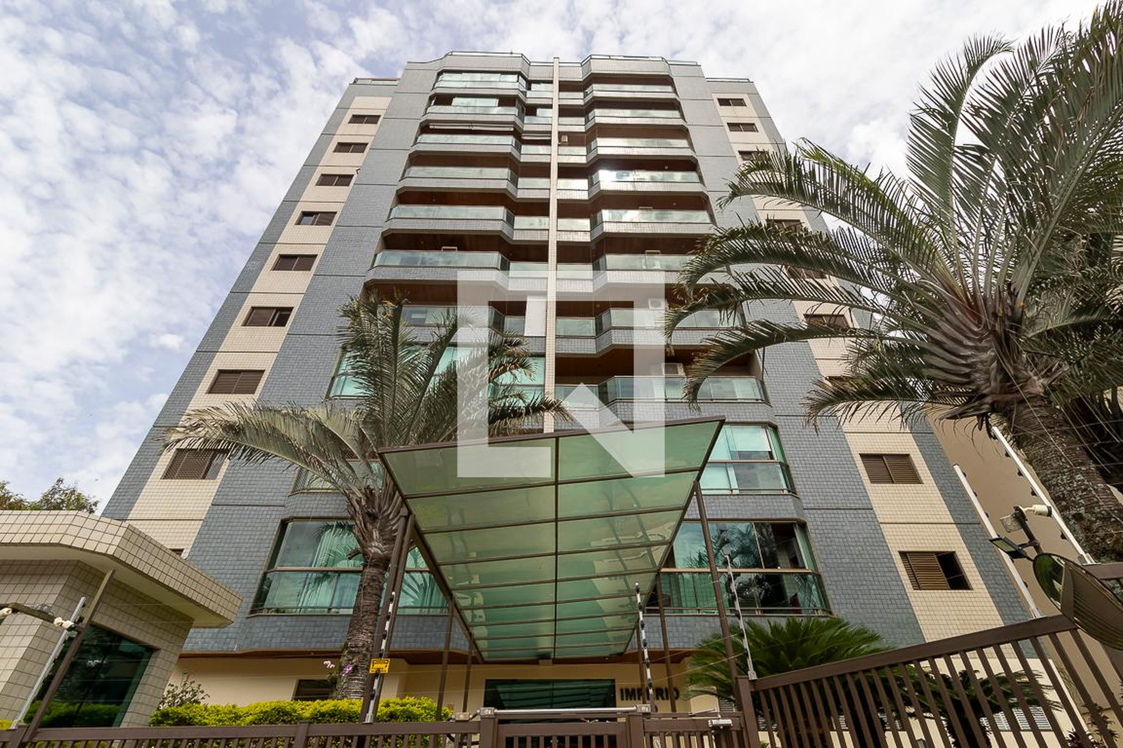 Fachada Condomínio Império do Sol