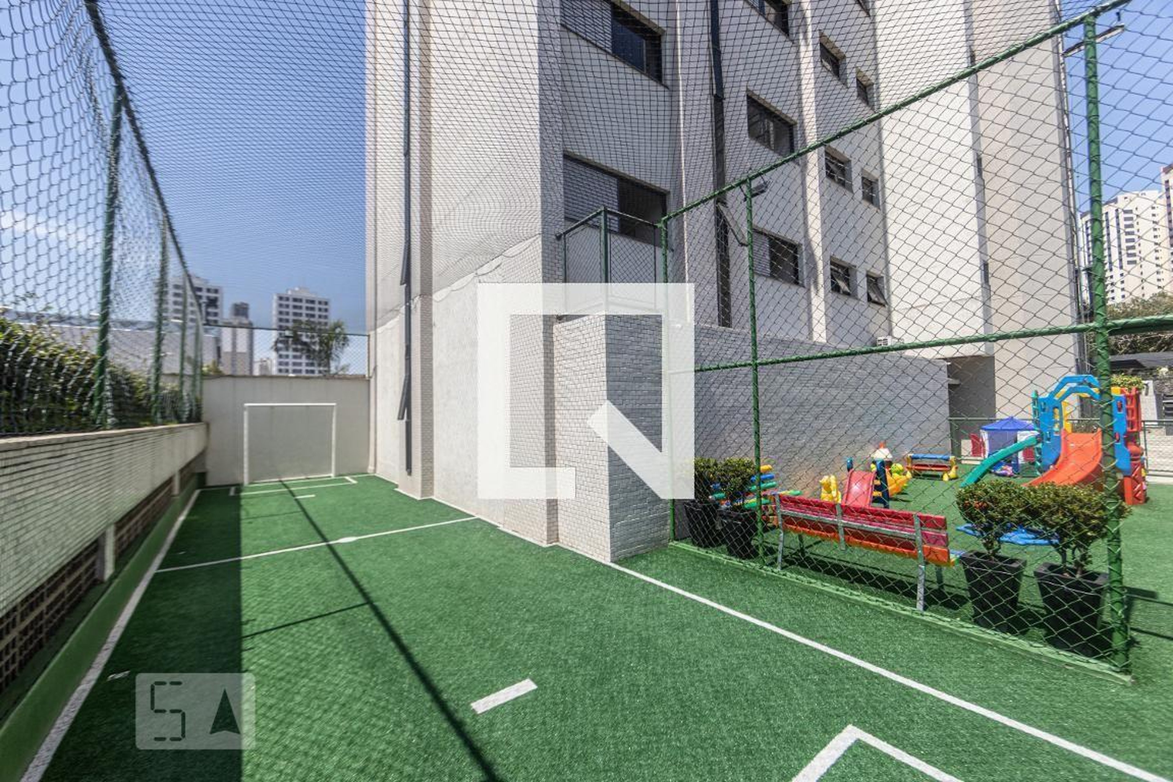 Quadra - Edifício Calamares