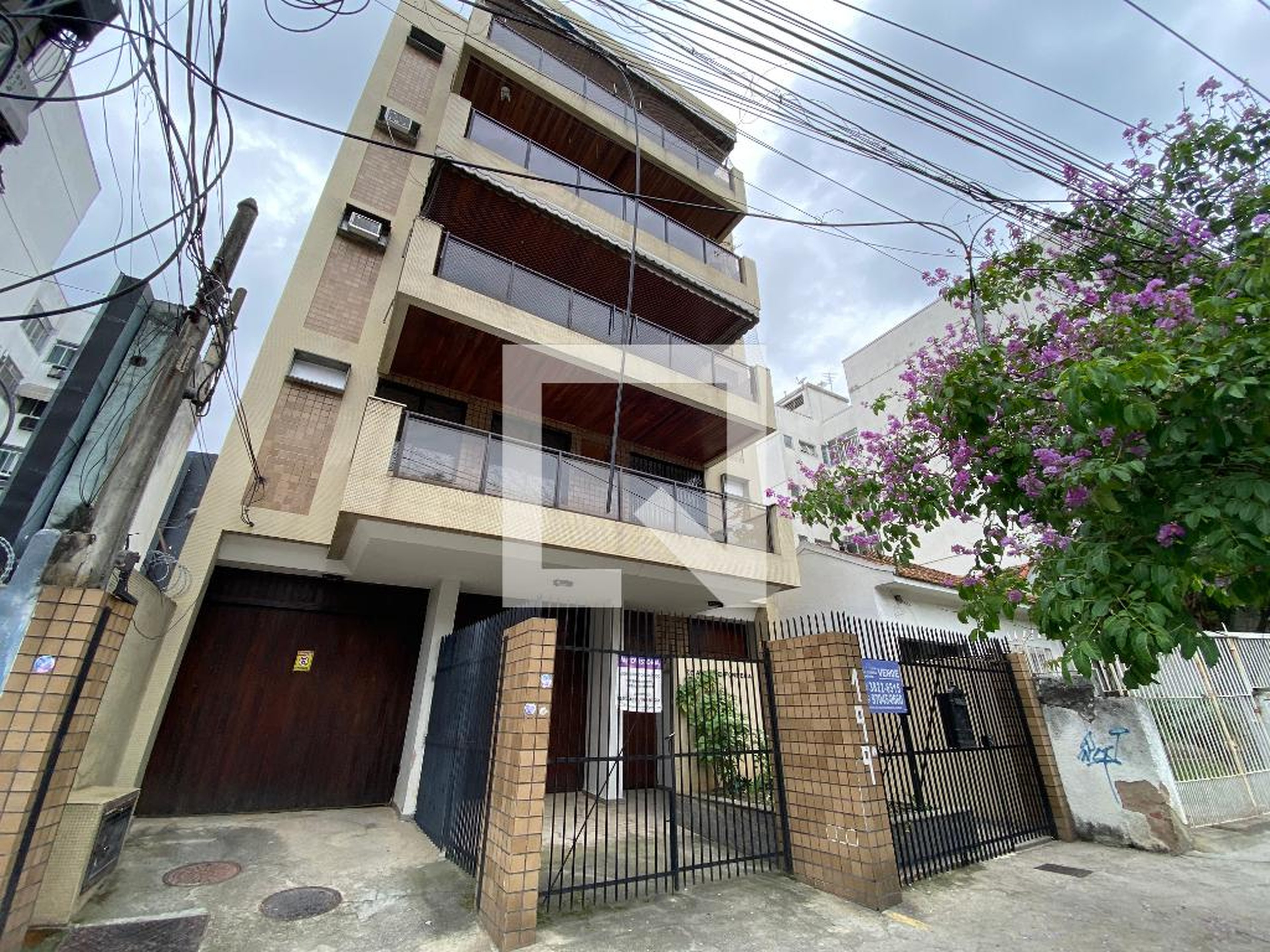 Fachada Condomínio em Rua Maranhão, 199