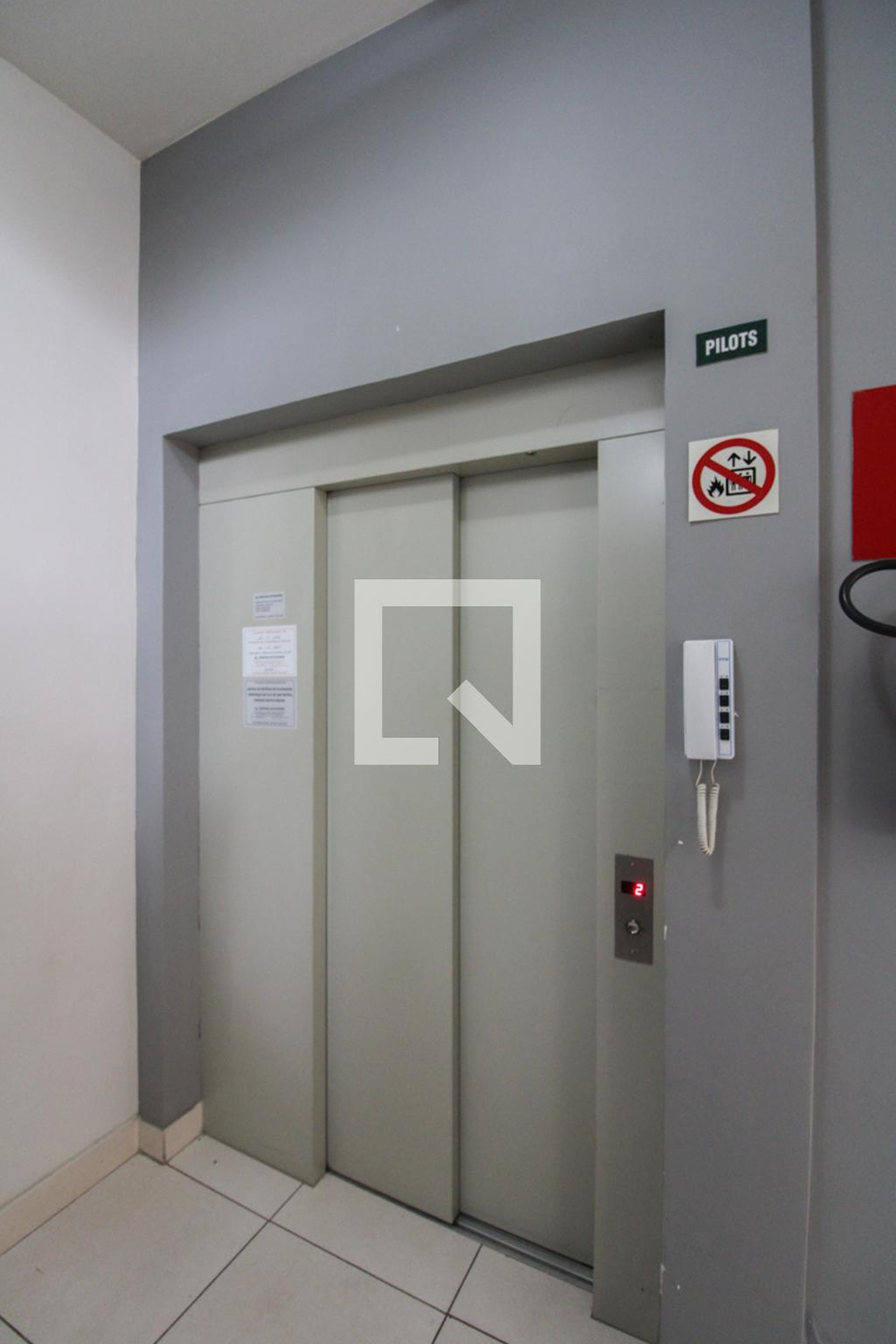 Elevador - Residencial Torre di Toscana