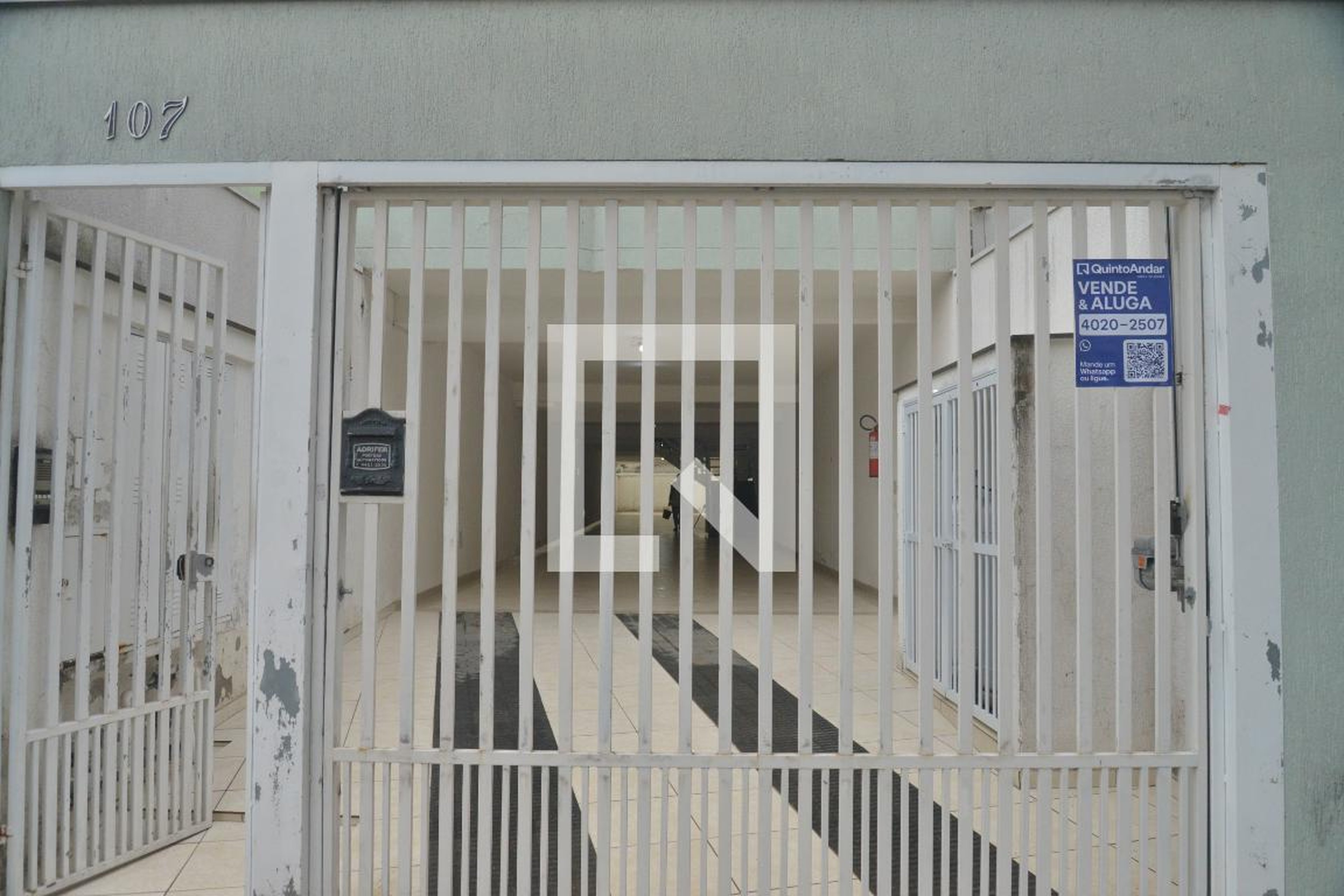 Fachada Condomínio em Rua Tupinambás, 107