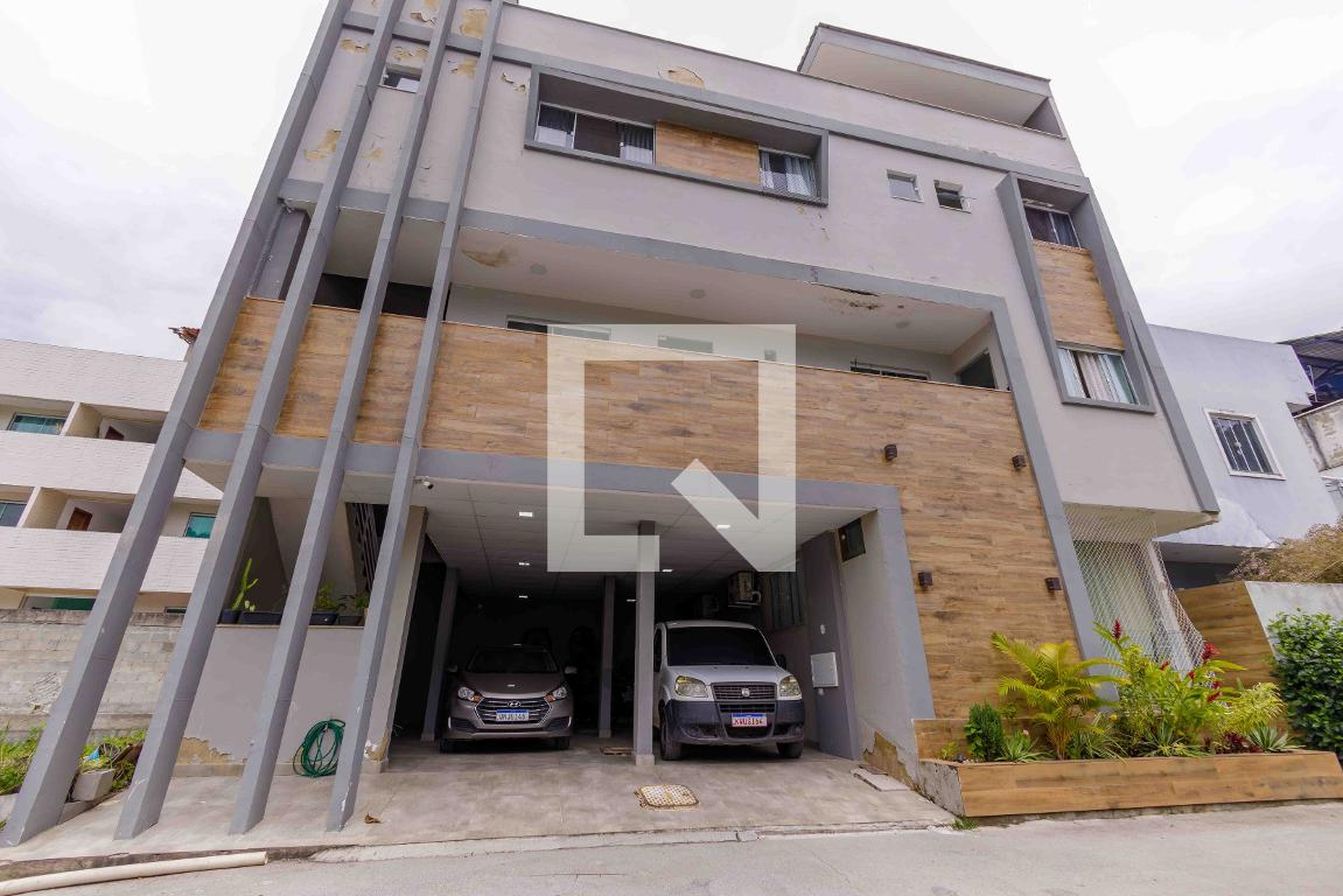 Fachada Condomínio em Estrada do Pontal, 3925