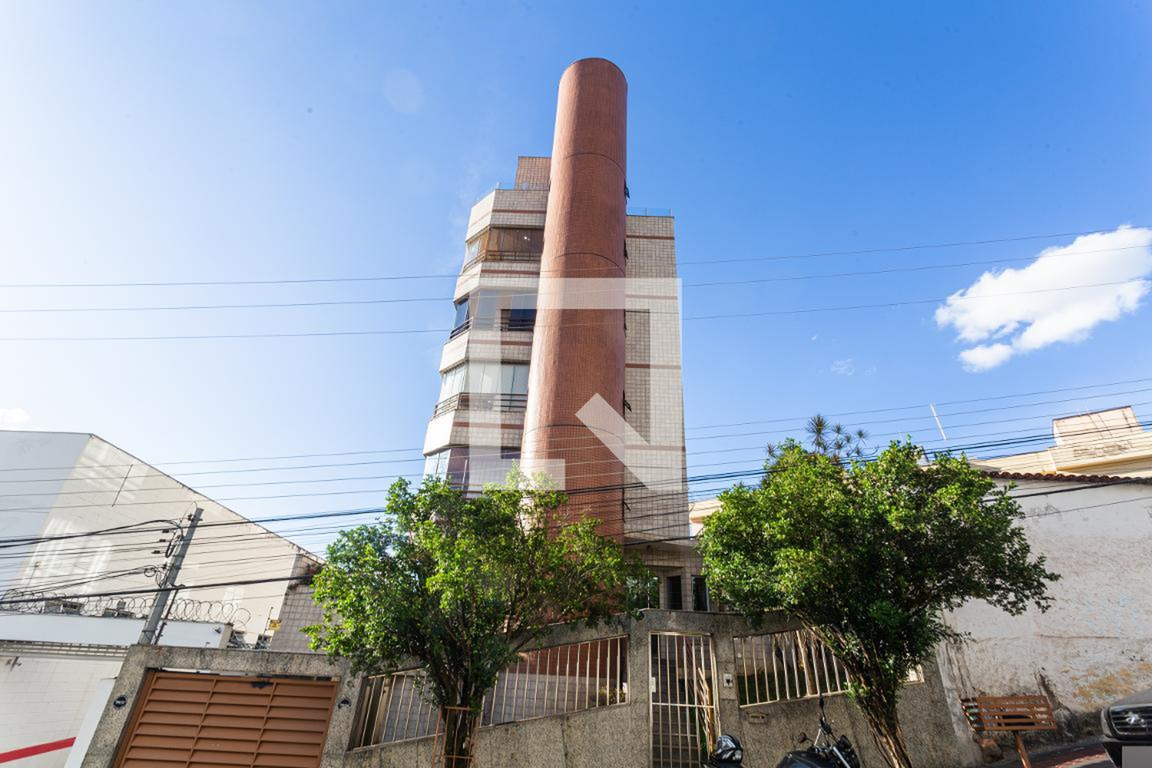 Fachada Condomínio em Rua Cardeal Stepinac, 55