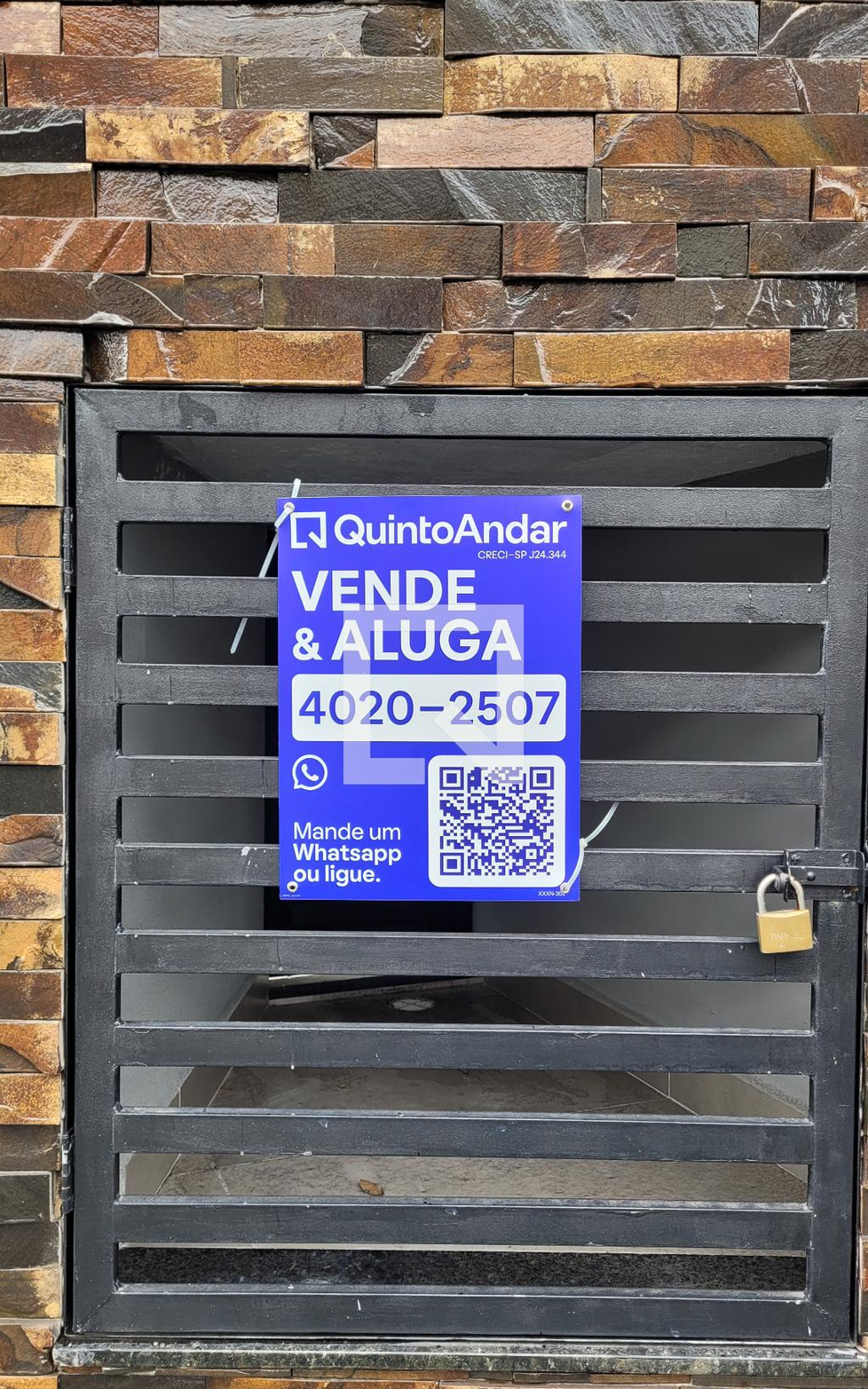 Fachada Condomínio em Rua Colúmbia, 776