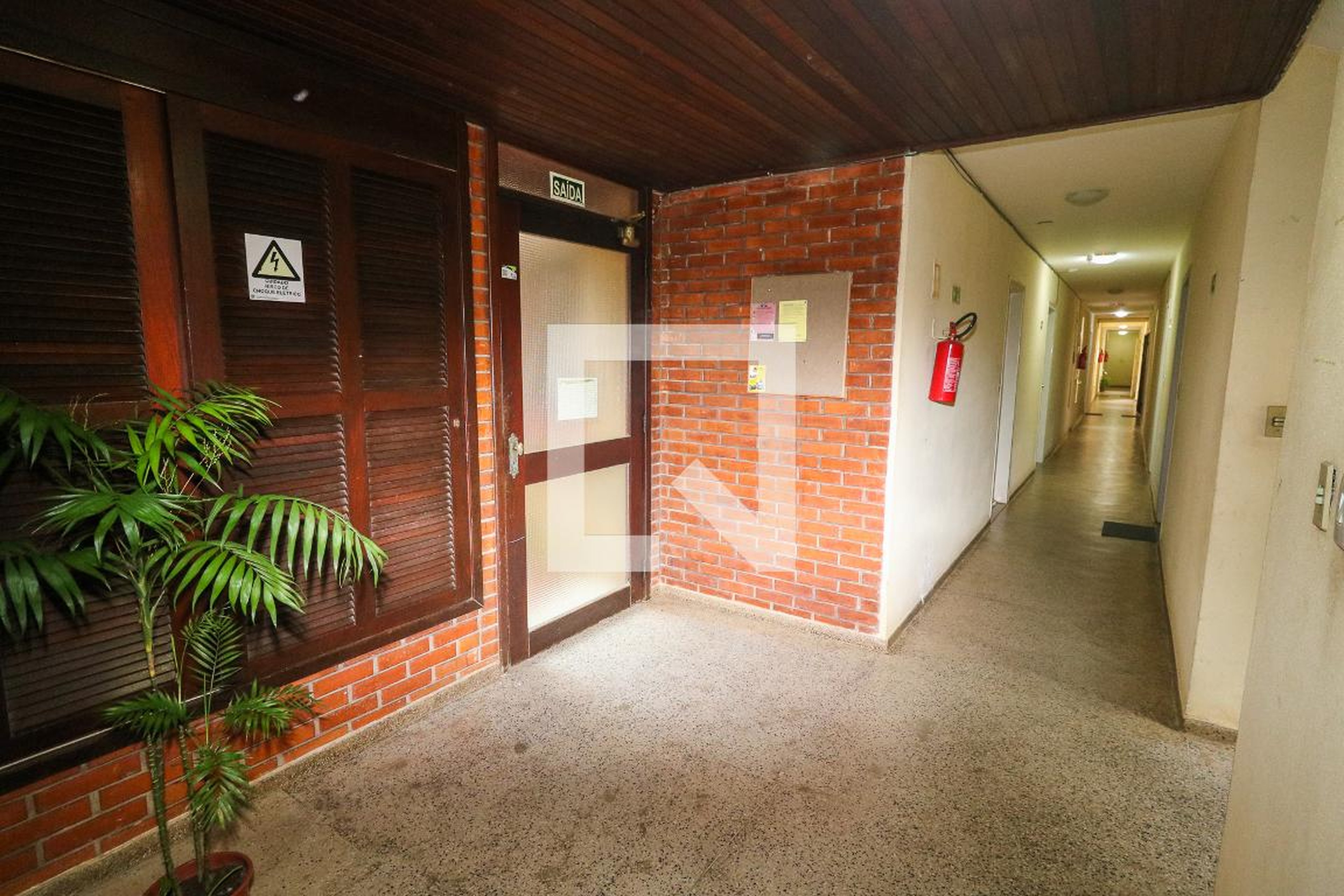 Hall de entrada - Edifício Solar do Guapuruvu