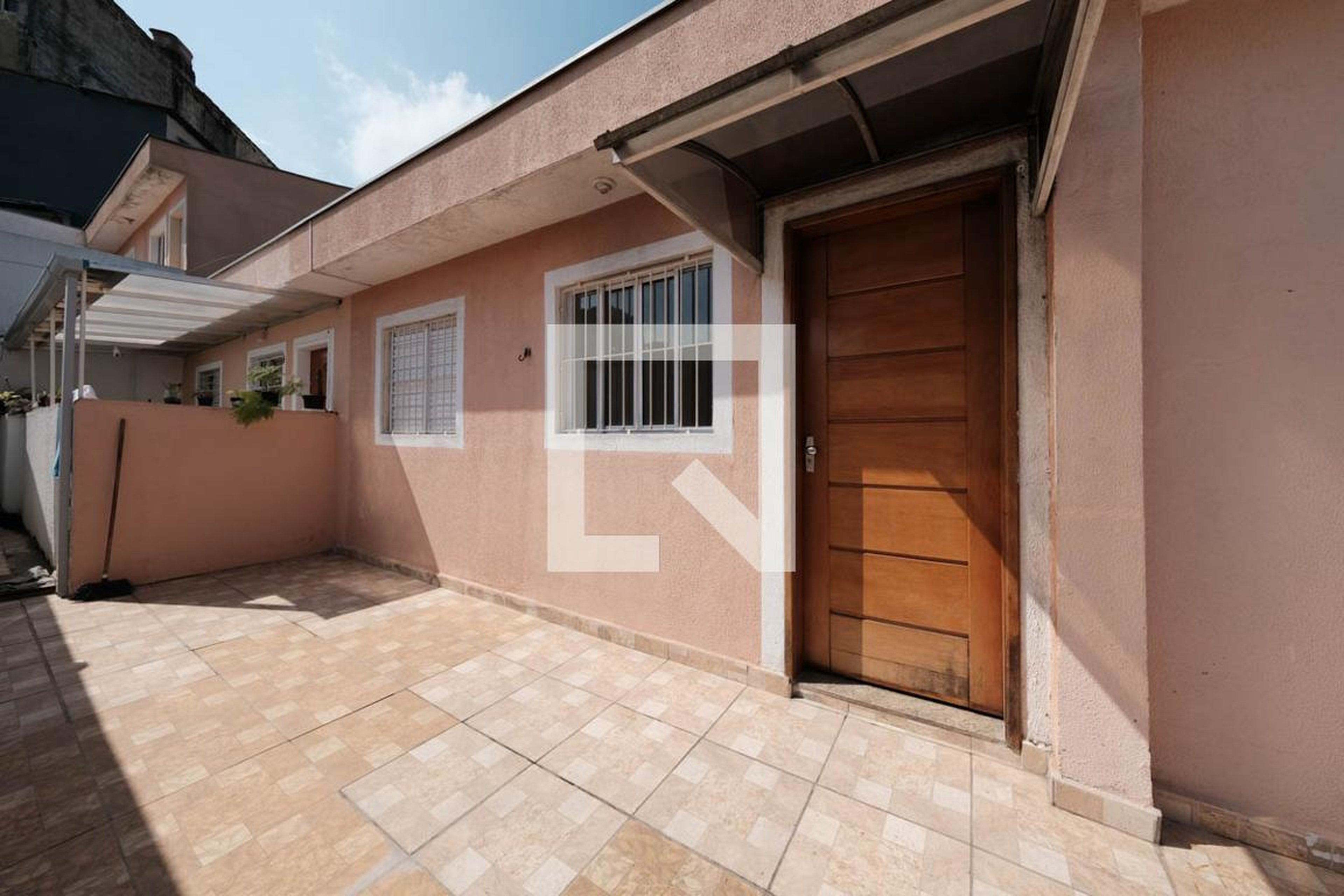 Fachada Condomínio em Rua Cratéus, 273