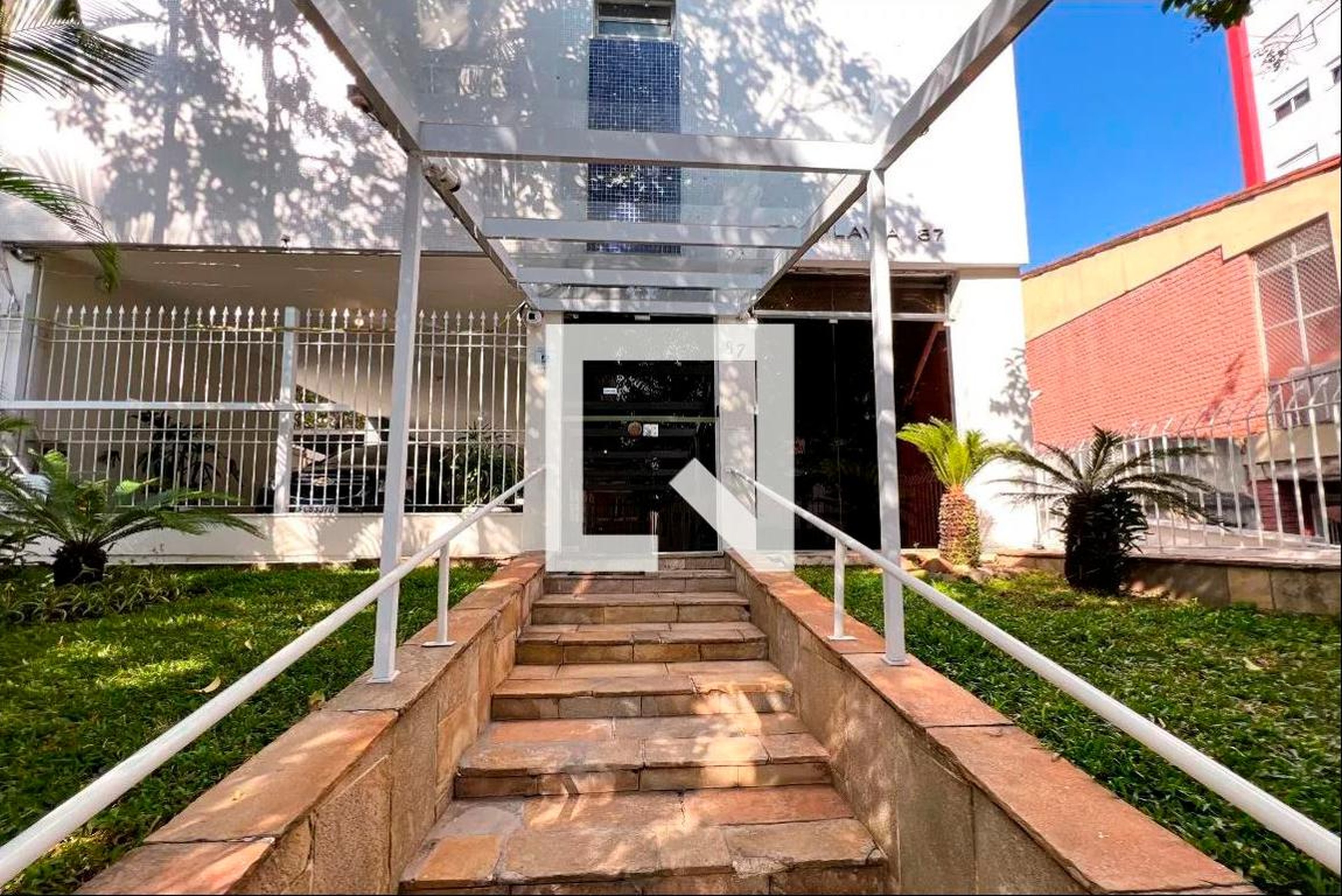 Entrada - Flávia